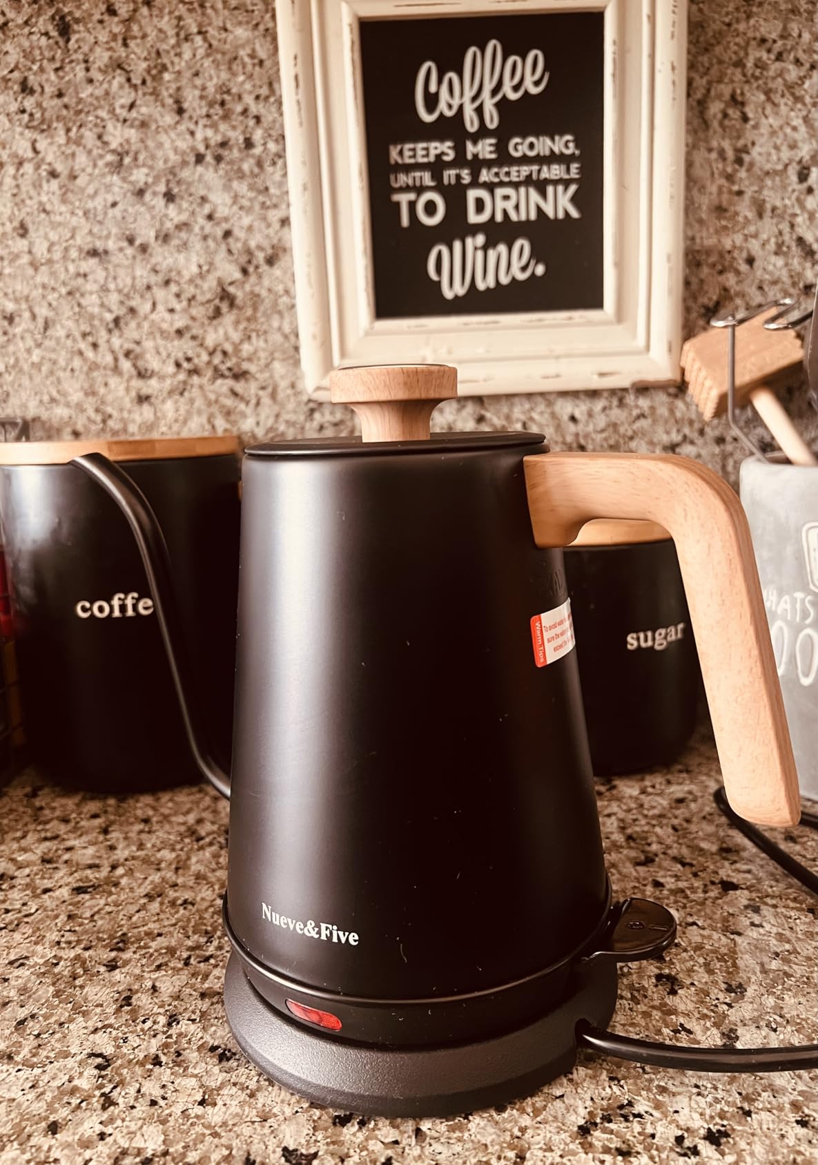 Nueve&Five Electric Gooseneck Kettle with Thermometer, 1.0L Pour Over Hot Water Kettle for Coffee and Tea, 1000W, Auto Shutoff, Boil-Dry Protection, Matte Black customer photo 2