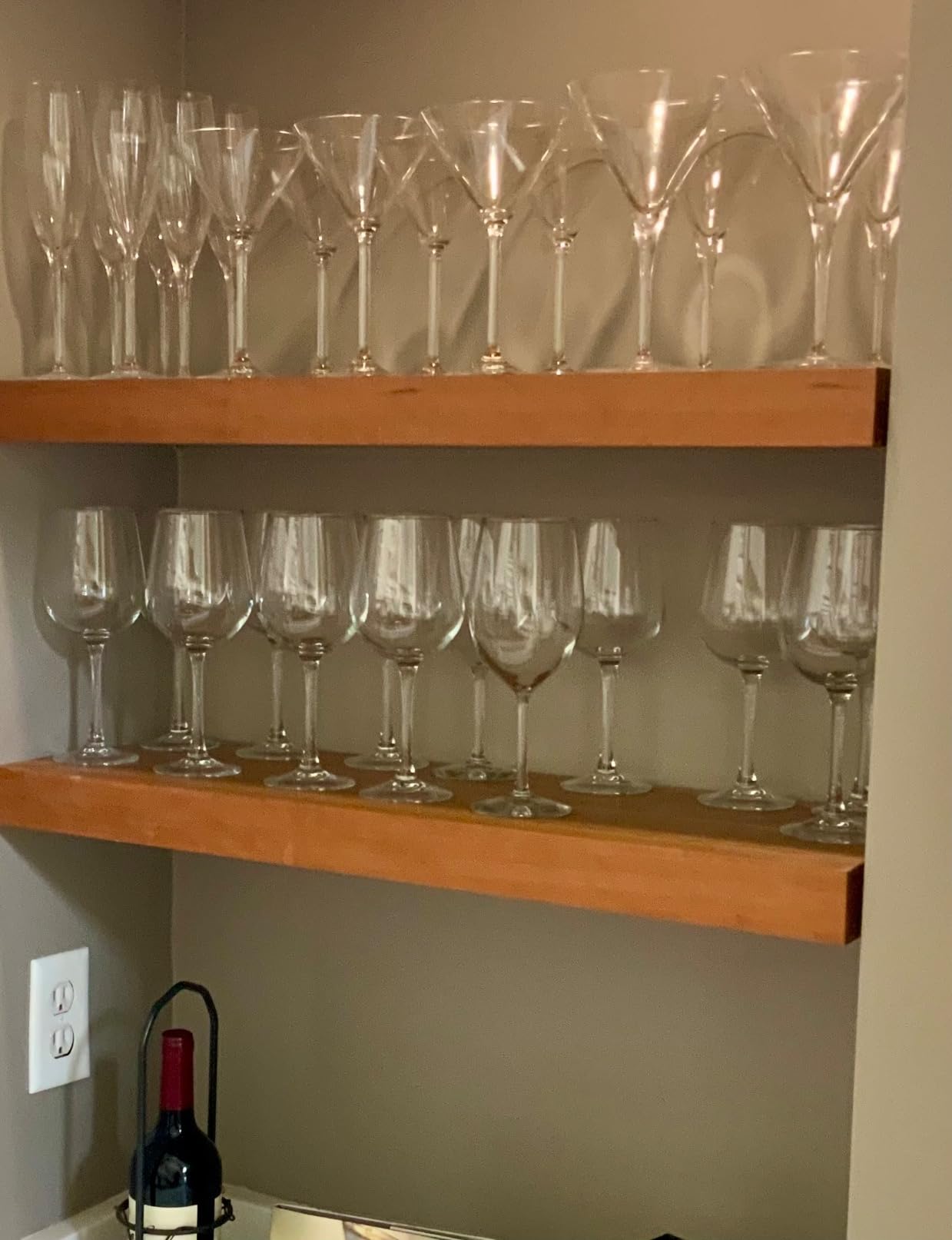 FAWLES Fully Tempered Wine Glasses, Shock Resistant Wine Glass Set for Red or White Wine, Dishwasher Safe Stem Glasses for Restaurants, Bars, Home (Set of 8, 15.5 oz) customer photo 1