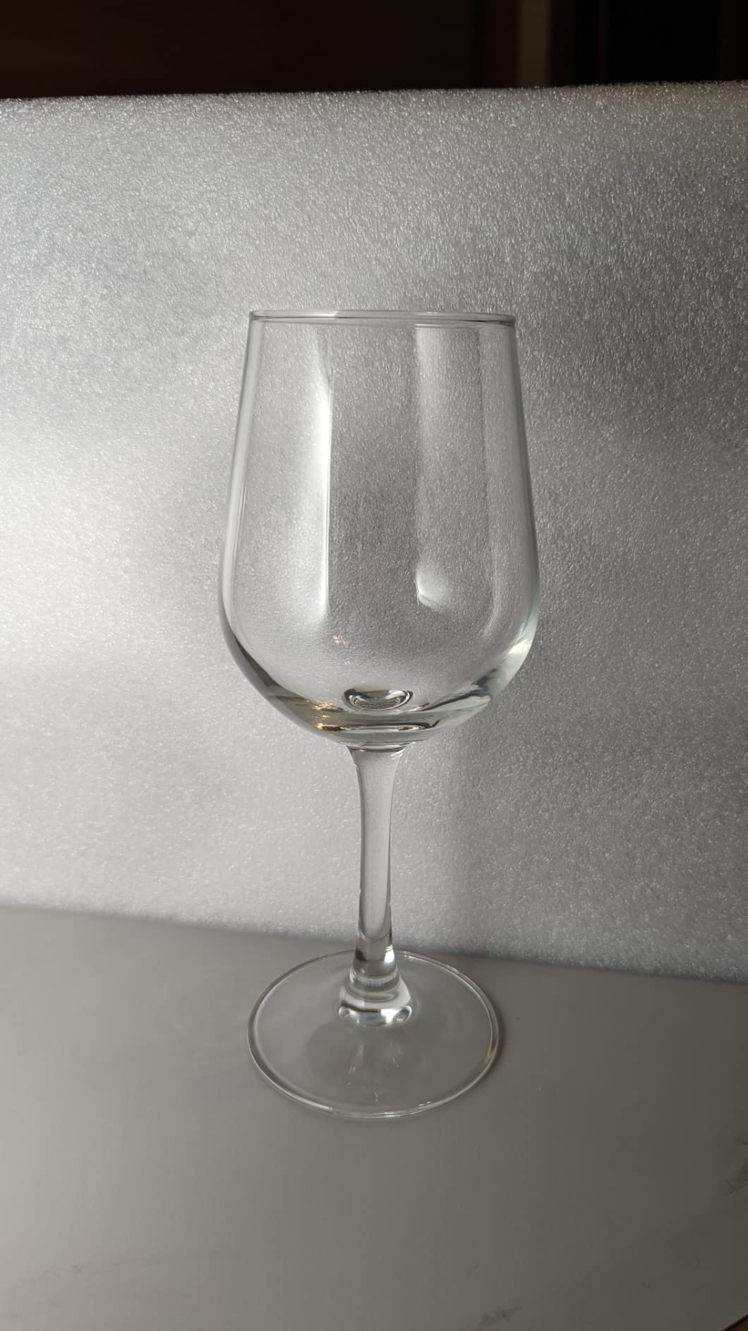 FAWLES Fully Tempered Wine Glasses, Shock Resistant Wine Glass Set for Red or White Wine, Dishwasher Safe Stem Glasses for Restaurants, Bars, Home (Set of 12, 12 oz) customer photo 2