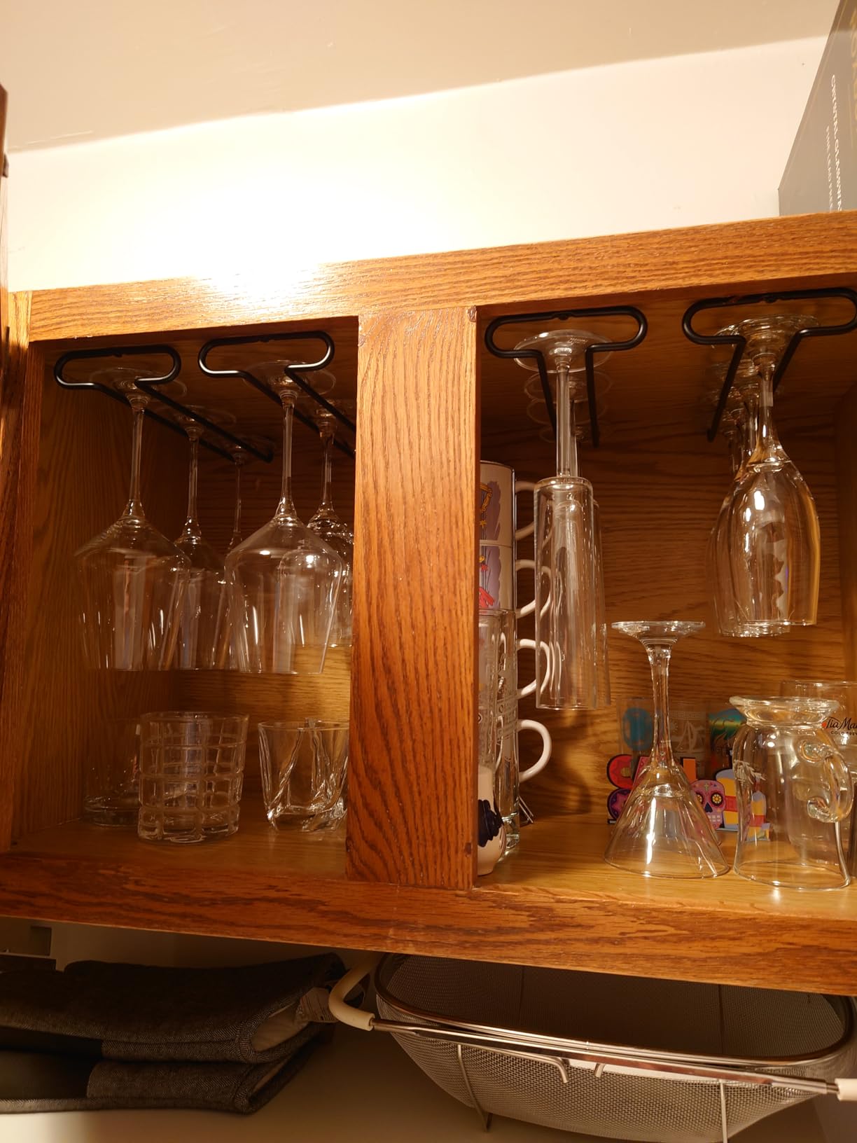 GeLive 10 Inch Under Cabinet Wine Glass Rack Stemware Holder Glass Storage Hanger Organizer for Kitchen and Bar Set of 2 (Black) customer photo 1