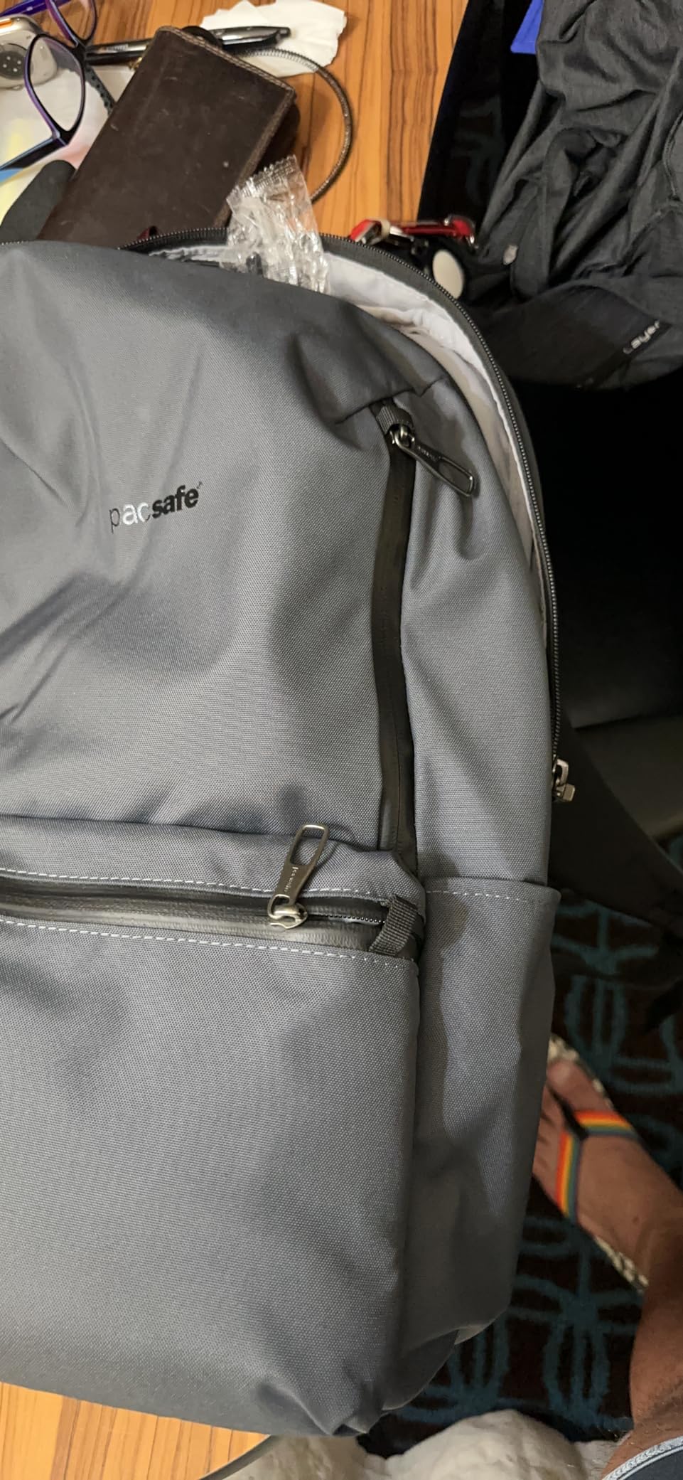 Metrosafe X Anti Theft 20L Backpack - with Padded 16