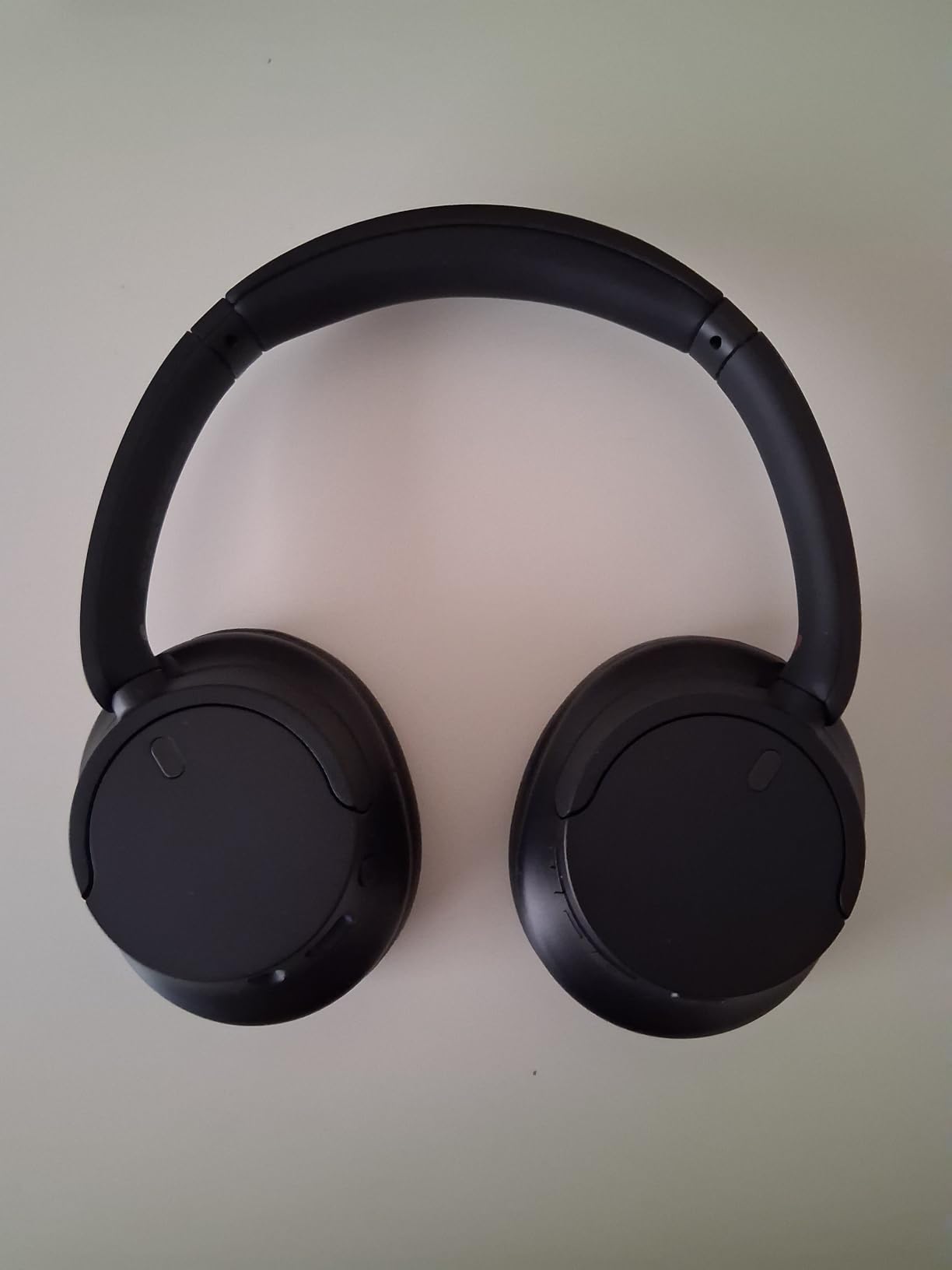 Sony WH-CH720N Wireless Noise Cancelling Over-Ear Headphones, Black | Comfortable Lightweight Design, Dual Noise Sensor technology, Up to 35 Hrs Battery with Quick Charging, Multipoint Connection customer photo 2