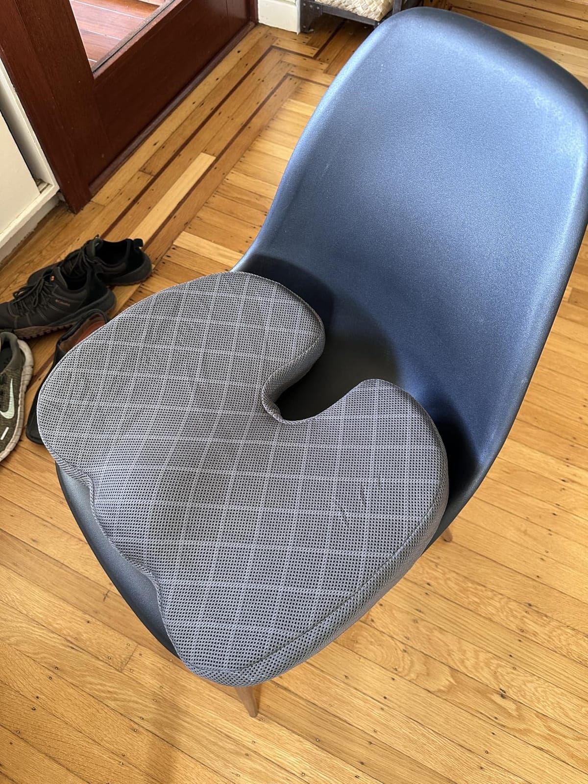 Seat Cushion, Office Chair Cushions, Car Seat Cushion, Non-Slip Sciatica & Back Coccyx Tailbone Pain Relief Chair Pad for Computer Desk, Wheelchair, Driving (Black, X-Large) customer photo 1