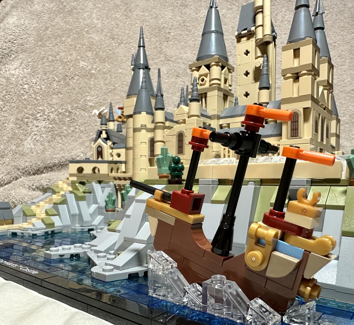 Harry Potter Hogwarts Castle and Grounds 76419 Building Set, Gift Idea for Adults, Buildable Display Model, Collectible Harry Potter Playset, Recreate Iconic Scenes from The Wizarding World customer photo 2