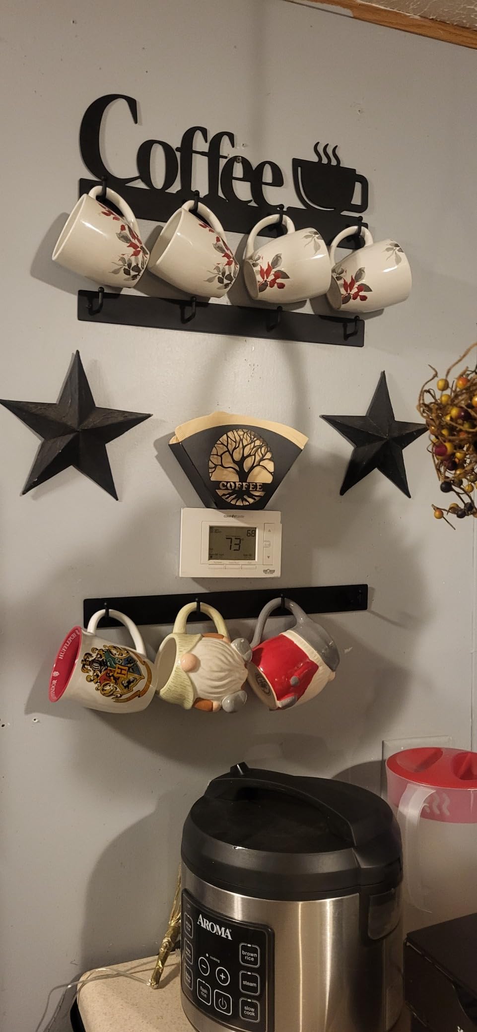 Stylish Coffee Filter Holder with Iron Fan Shape Evenly Spread out Filters, Coffee Filter Rack with Tree of Life Decor Upgrade Your Coffee Enjoyment, Perfect for Home or Office Use (Black) customer photo 1
