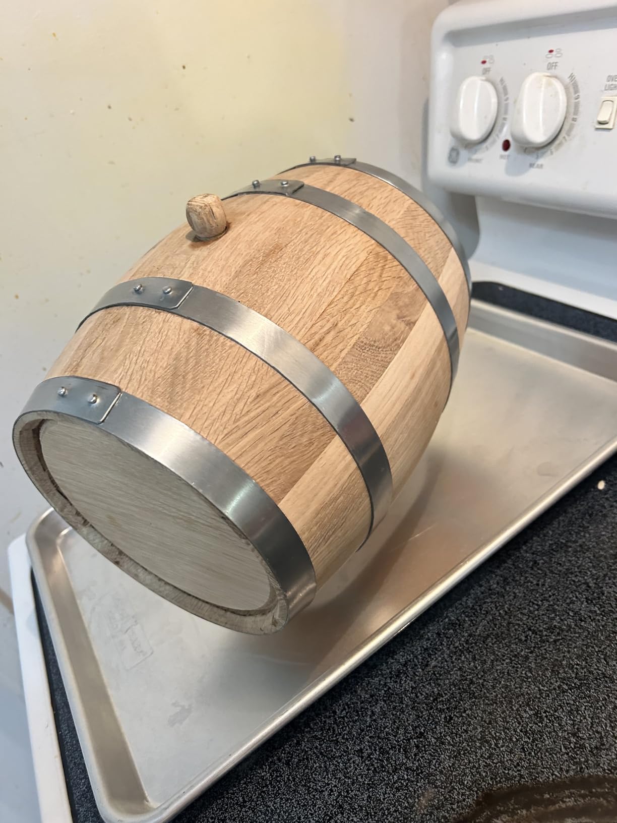 5 Gallon Oak Barrel, Wooden Whiskey Barrel & Wine Barrel, 20 Liter | Charred American White Oak Aging Barrel for Bourbon, Tequila, Rum, Mead, Handcrafted Gift for Home Distiller & Brewer customer photo 2