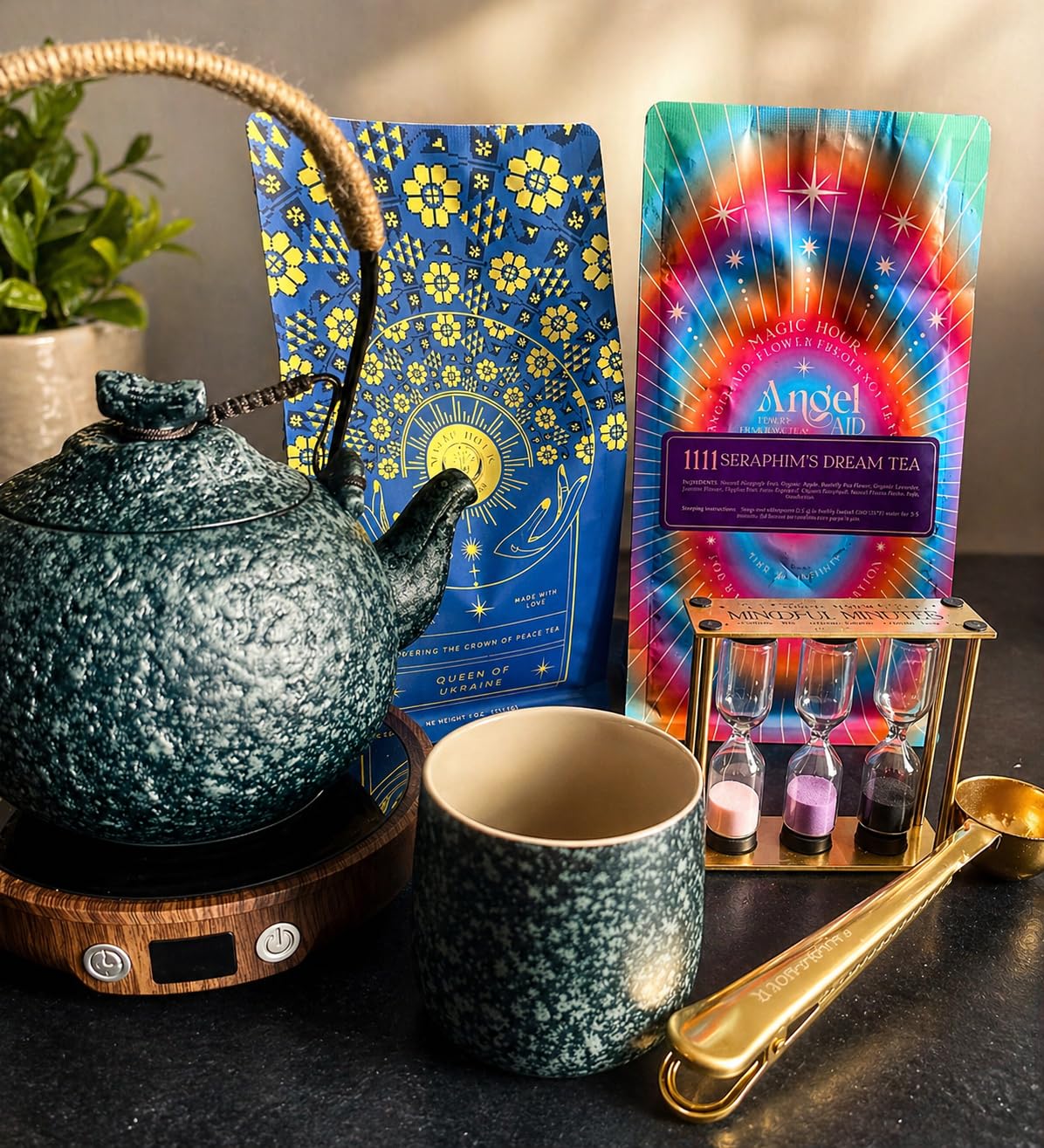 TEANAGOO Japanese Tea Set, Chinese Tea Sets, Porcelain Japanese Tea Cups, Chinese Gongfu Tea Set, Asian Tea Set for Adults, Japanese Teapot Set, 1 Teapot (700ml/25oz) + 4 Tea Cups(205ml/7.2oz), U2 customer photo 2