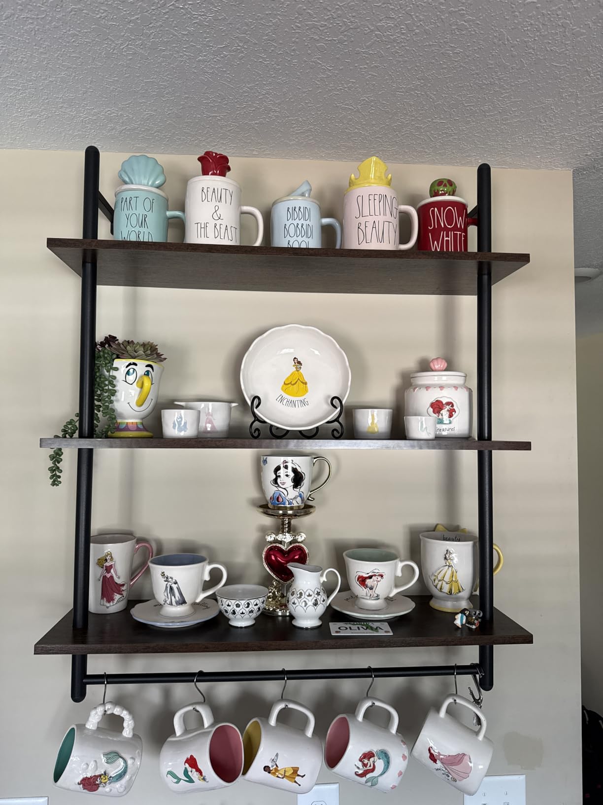 Bestier 3 Tier Industrial Pipe Shelving, Floating Book Shelves for Wall, Storage Hanging Shelves with Towel Bar for Bathroom Organizer Bedroom Kitchen Plants Office. 31.5 Inch Rustic Brown customer photo 2