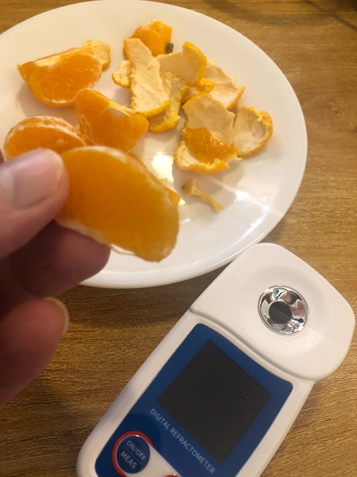 Digital Brix Refractometer with 0-55% Range, ±0.1% Accuracy | Automatic Temperature Compensation Brix Meter for Fruit Juice, Wine Making & Coffee customer photo 1