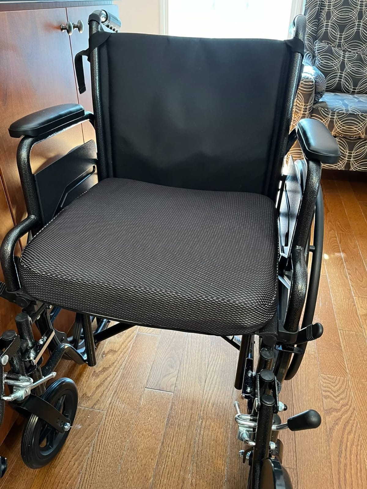 Ifoam Gel Infused Memory Foam Layer Wheelchair Cushion - Seat Cushion for Wheelchair-Office Chair, Kitchen Chair-Pressure Sore and Tailbone Pain Relief-High Dense Polyfoam Base (Black, 18x16x3 inch) customer photo 1