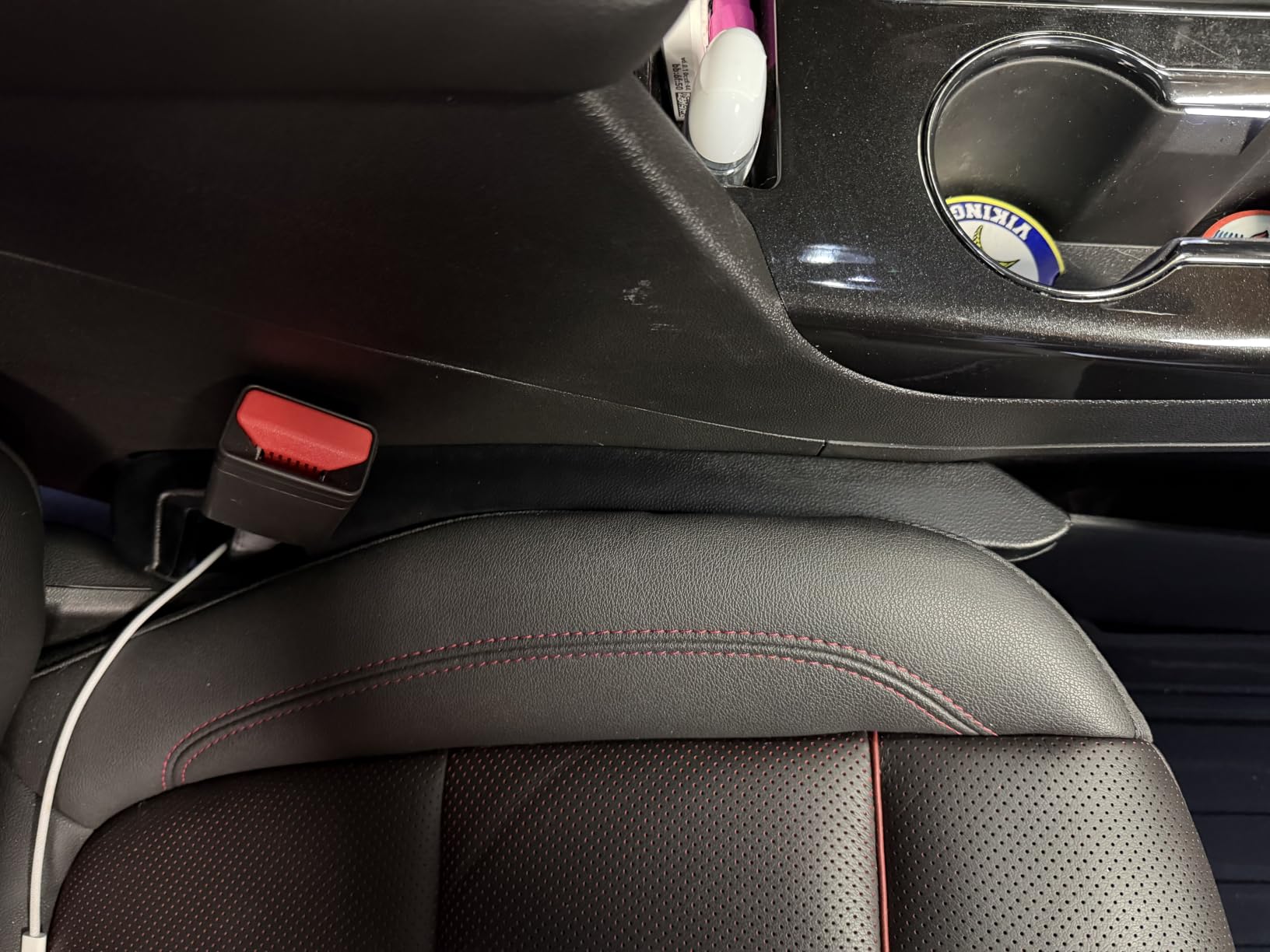 IHOTDER 2PCS Car Seat Gap Filler - Car Seat Gap Filler Organizer for Holding Phone, Key, Purse - Universal Car Gap Filler Fits Car Truck SUV Car Interior Accessories (Black/2PCS) customer photo 1