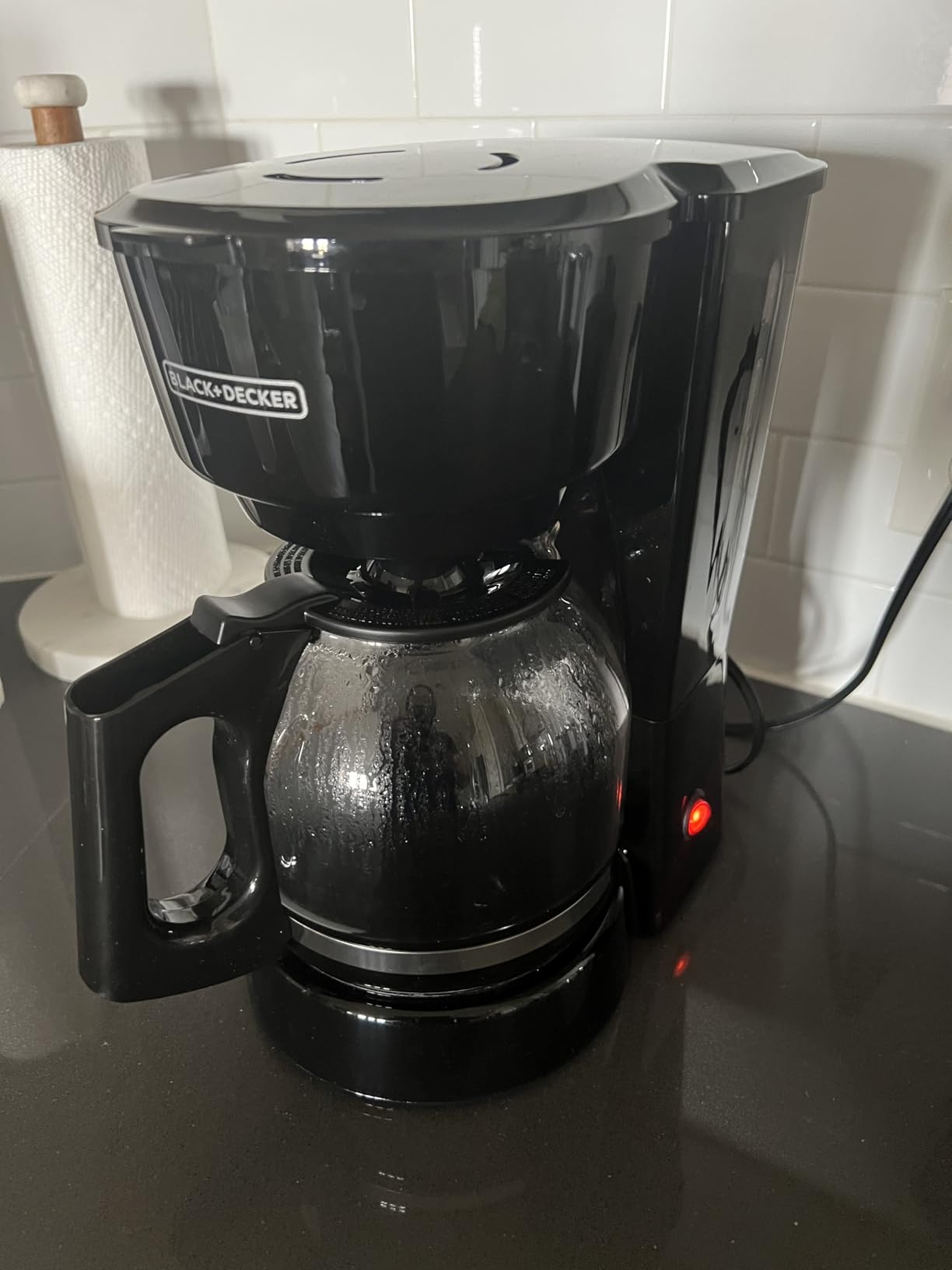 BLACK+DECKER 12-Cup Coffee Maker with Easy On/Off Switch, Easy Pour, Non-Drip Carafe with Removable Filter Basket, Vortex Technology, Black customer photo 2