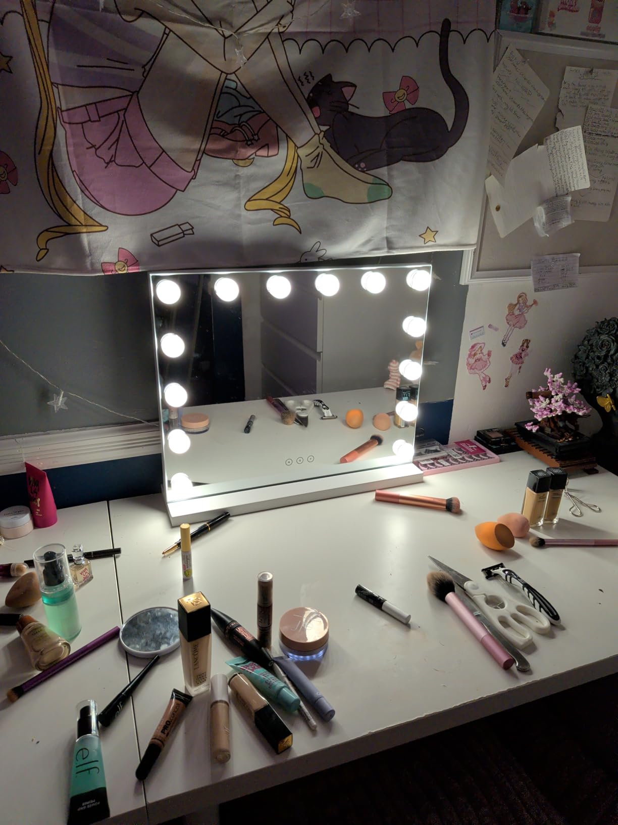 Vanity Mirror with Lights Lighted Makeup Mirror with Dimmable LED Bulbs, 3 Color Lighting Modes, USB Charging Port customer photo 2