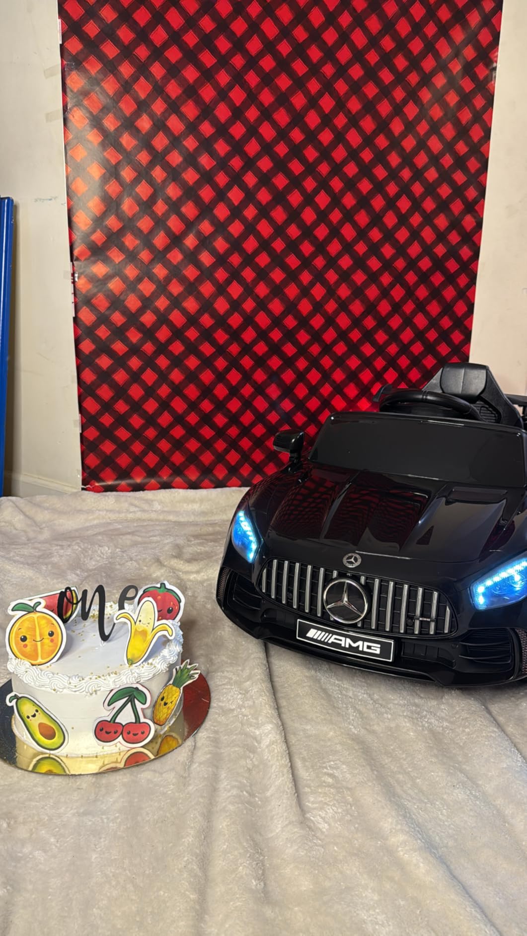 Winado 12V Ride on Car, Licensed Mercedes Benz AMG GTR Battery Powered Electric Vehicle, w/Parent Remote, Wider Seat, LED Lights, Openable Doors, MP3 Player, Smooth Start, 3 Speeds - Black customer photo 2