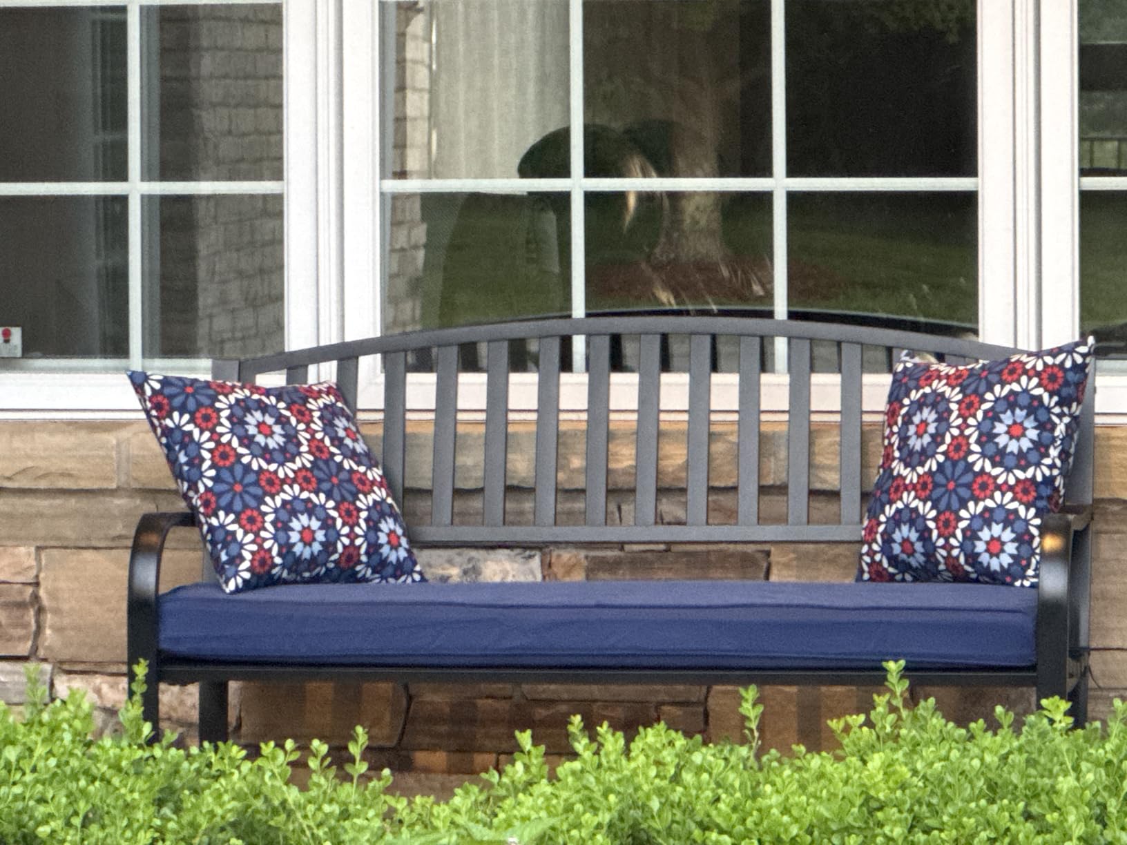 Outdoor Bench Garden Bench, Weatherproof Anti-Rust Heavy-Duty Outside Benches Clearance, Wrought Iron Metal Bench for Front Porch, Patio, Park customer photo 1
