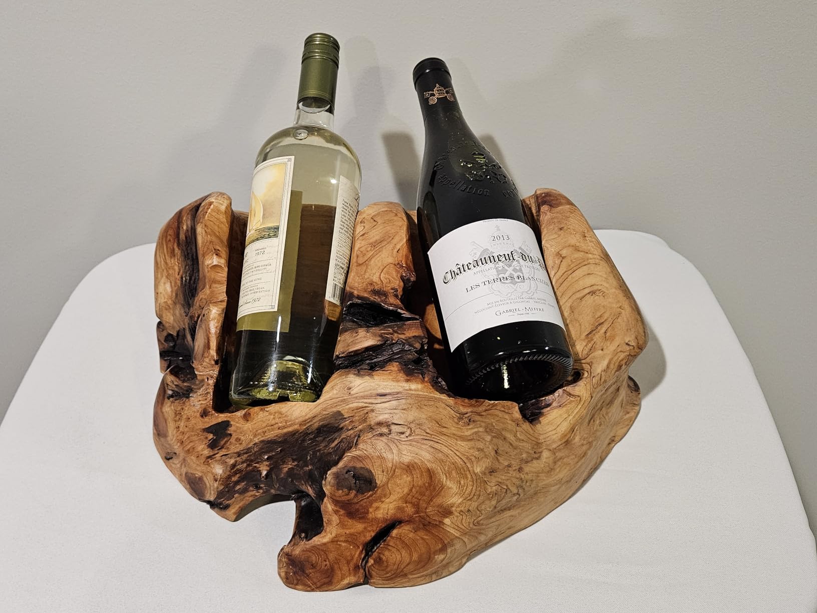 Natural Handcarved Root Wood Wine Bottle Holder Natural Edge Bottle Display Stand for Tabletop, Restaurants, Home Decor (1 Bottle) customer photo 2