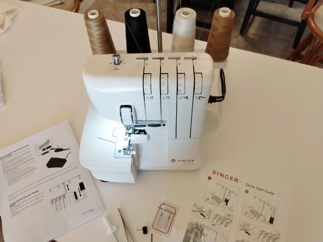 SINGER S14-78 Serger Overlock Machine, 2-3-4 Stitch Capability, Color-Coded Threading, 1300 Stitches/min, Differential Feed, LED Light customer photo 1