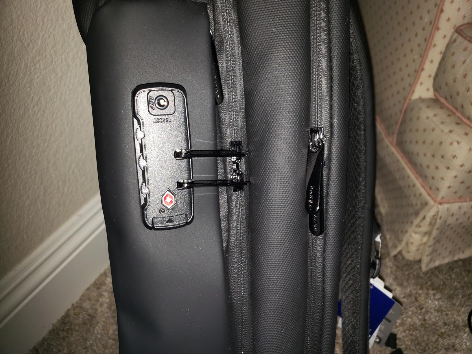 BANGE Anti Theft Backpack With TSA Lock, Waterproof Backpacks With YKK Zipper, High Tech Business Backpack, Fits 17.3 Inch Laptop customer photo 2