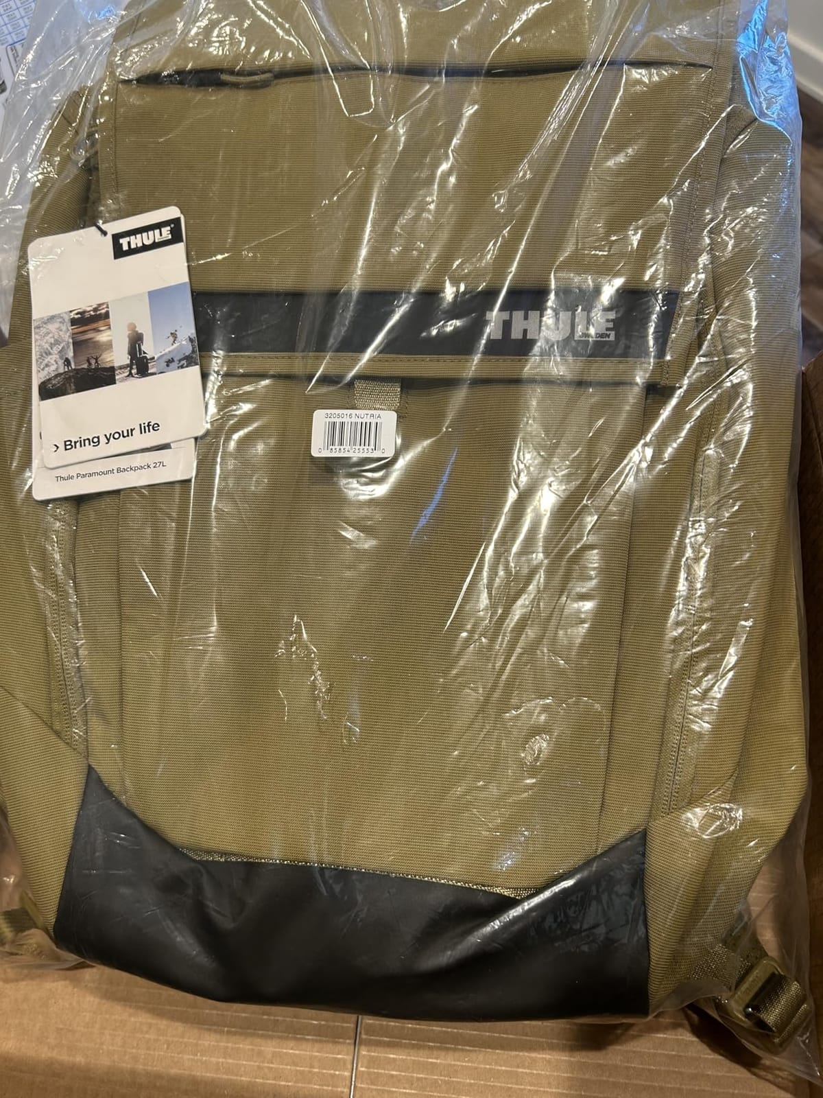 Thule Paramount 27L Backpack - Commuter backpack - Padded pocket fits 16