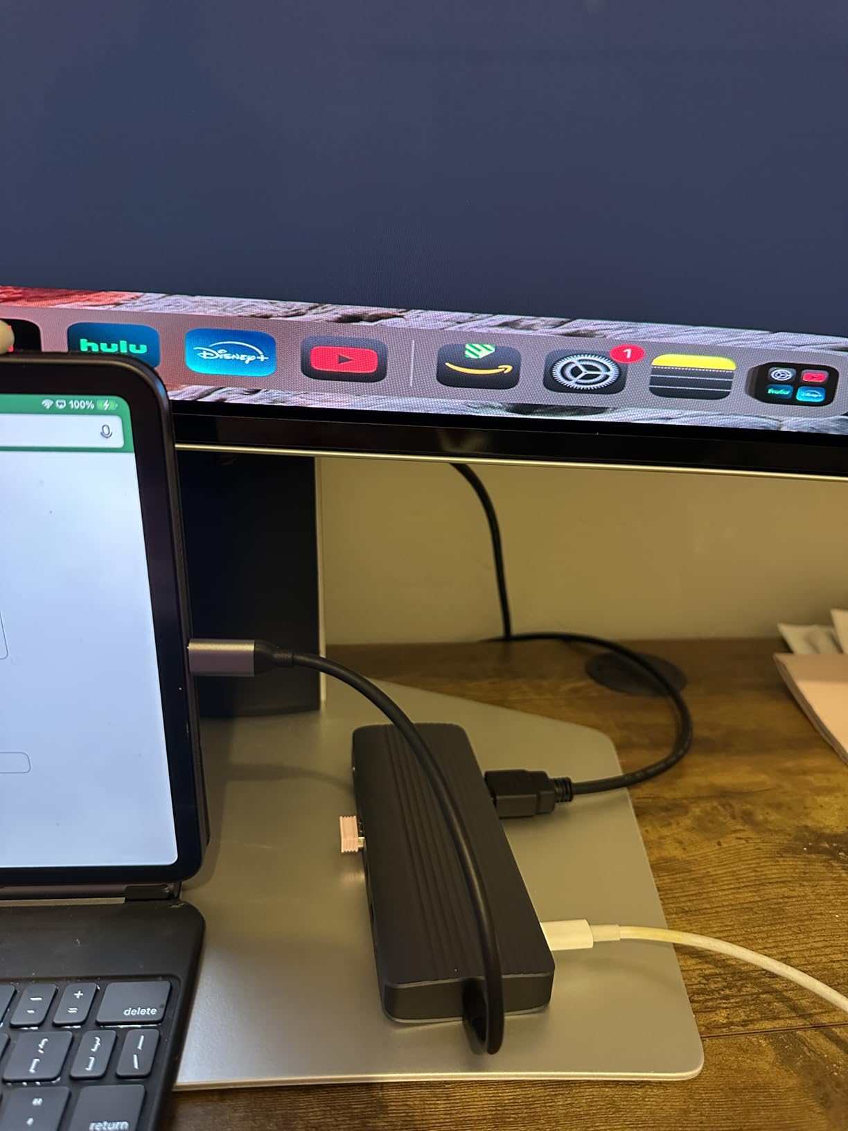 Anker Laptop Docking Station 3 Monitors, 14-in-1 USBC Hub with Triple Display | Dual 4K HDMI USB C Docking Station, VGA, 80W Max PD customer photo 2