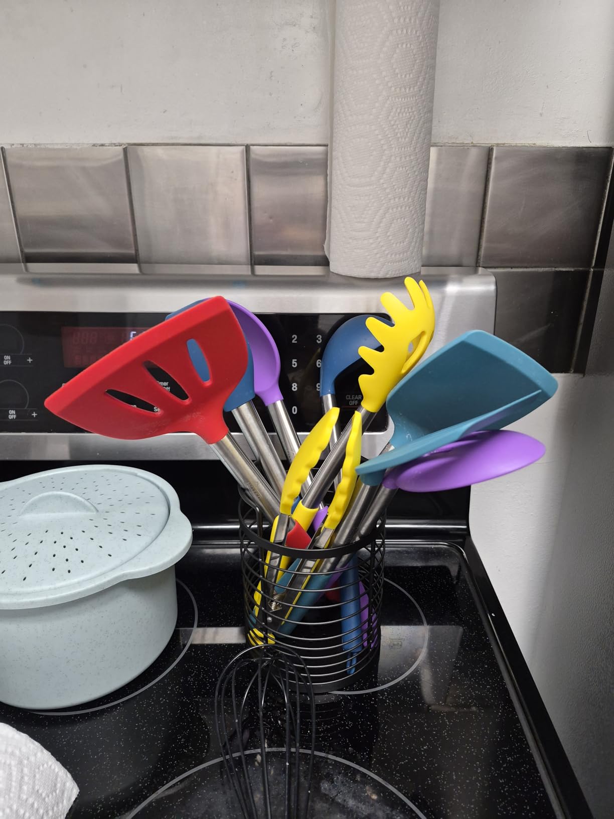 HOTEC 446°F Heat Resistant Silicone Kitchen Utensils, Cooking Utensil Set, Spatula Set, BPA Free, Kitchen Gadgets, Utensils Holder, Dishwasher Safe, 14pcs Multicolor customer photo 2