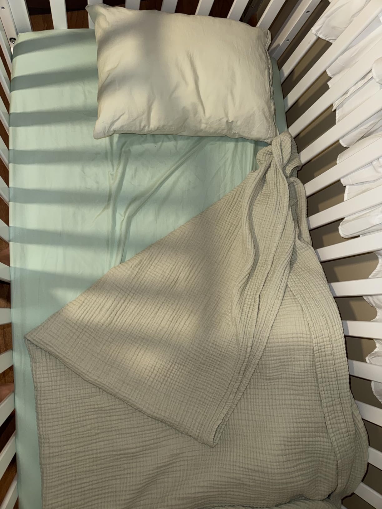 Bedsure 100% Cotton Muslin Blankets for Adults, Large Throw, Linen Beige | 4-Layer Breathable Lightweight Soft Boho Summer Gauze Blanket, Throw for Couch, Sofa, Travel, All Season, Gifts, 50x70 customer photo 1