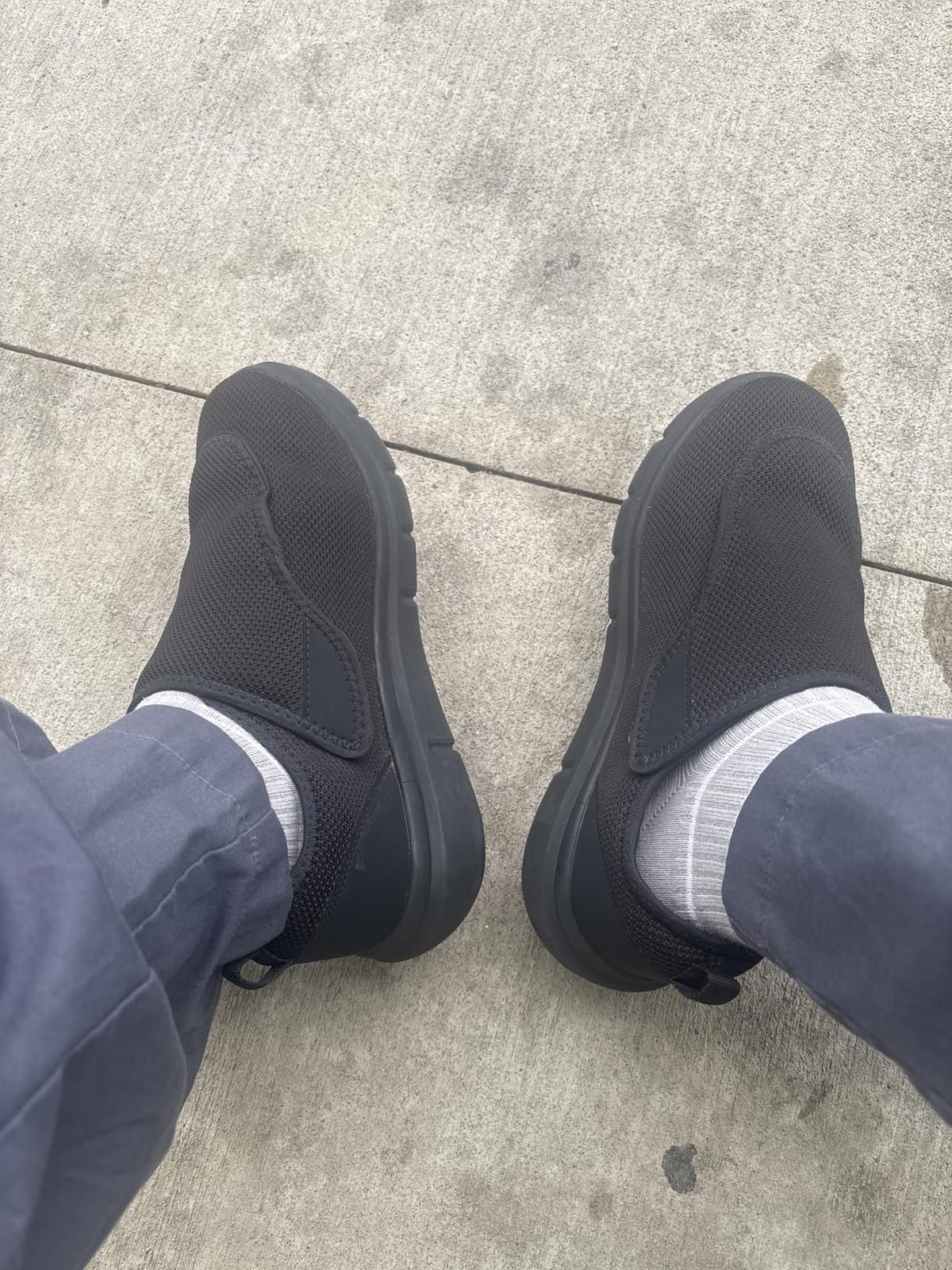 Diabetic Shoes for Men Extra Wide Slip-on Shoes for Swollen Feet Adjustable Walking Shoes for Elderly Foot Pain Relief Neuropathy - EasyTop Wings customer photo 2