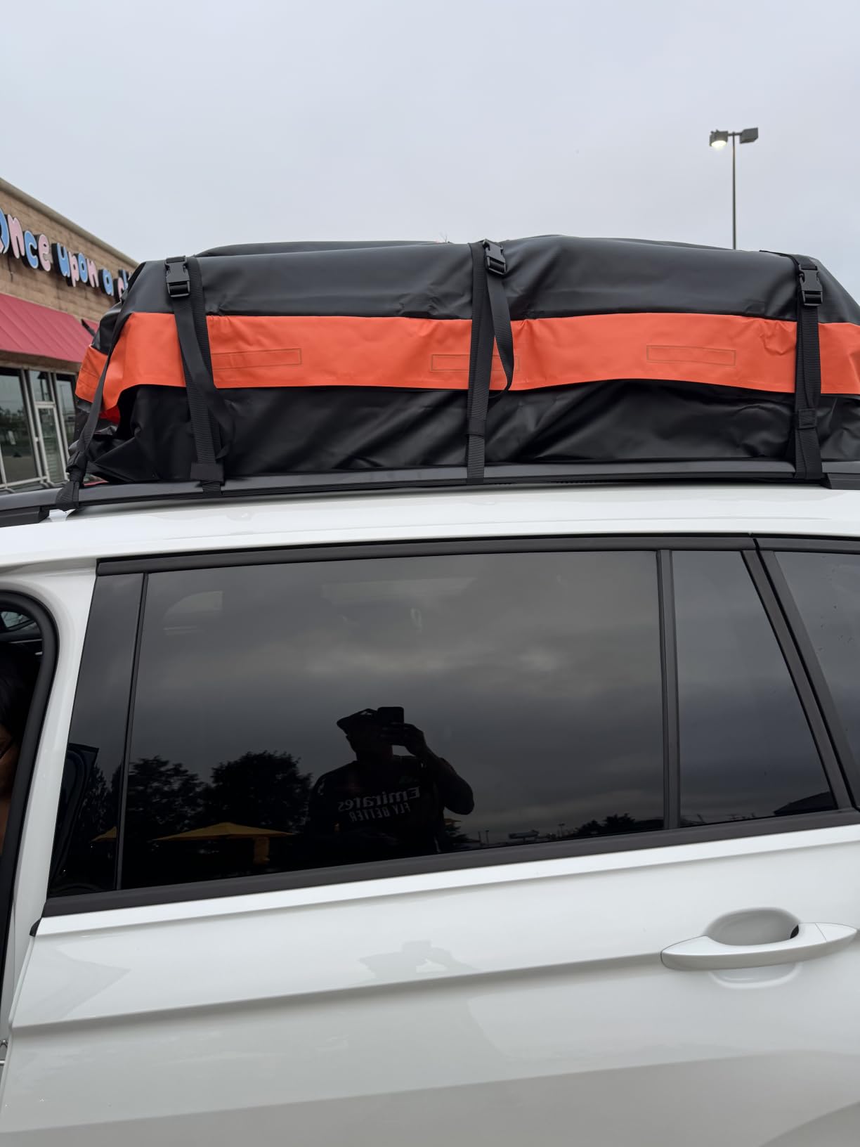 Car Rooftop Cargo Carrier Bag 21 Cubic feet Waterproof Car Roof Top Bag for All Cars with/Without Rack, Includes Anti-Slip Mat, 10 Reinforced Straps, 6 Door Hooks, Luggage Lock customer photo 1