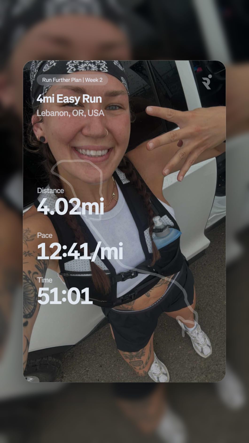 Running Phone Holder Vest with 500ml/17oz Water Bottle | Reflective Hydration Vest | Adjustable | Light | 6 Pockets for Running Accessories | Unisex customer photo 1