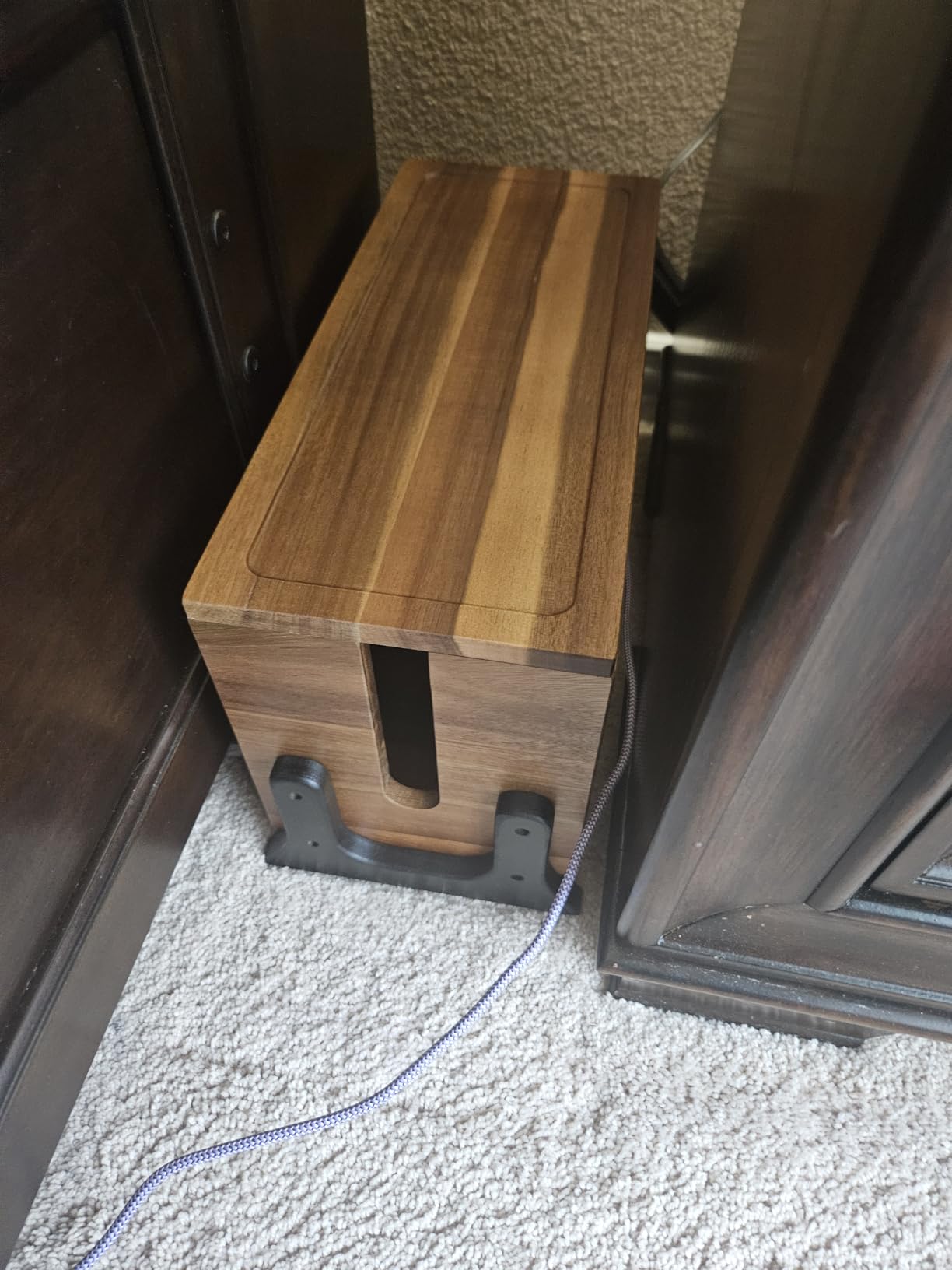 Extra Large Cable Management Box, Wood Cord Hider Box & Organizer for Power Strip, TV Wires & Desk Cable Storage customer photo 1