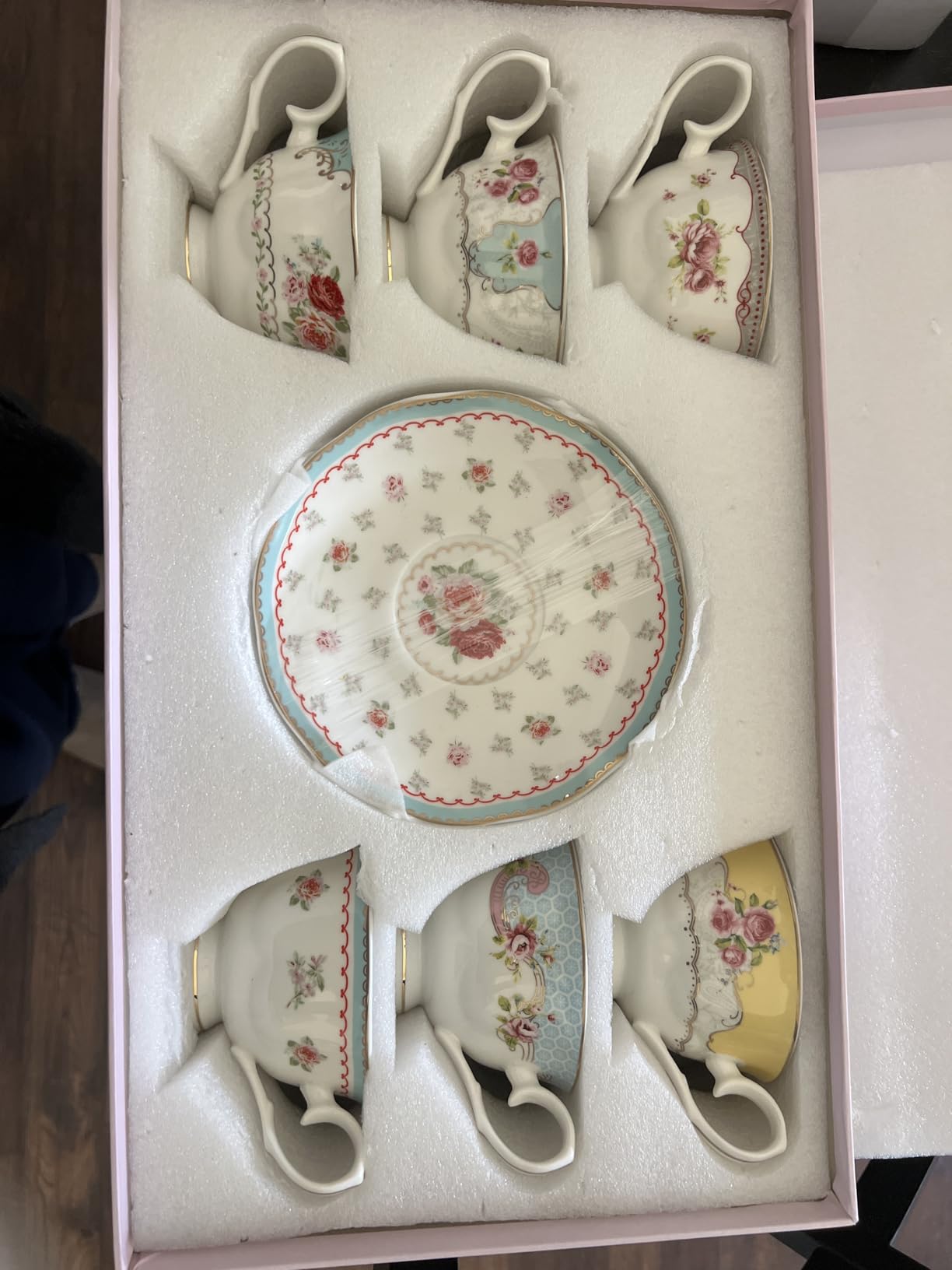 fanquare Colorful Floral Porcelain Coffee Cups with Saucers, British Tea Cups Set for 6, Classic Rose Tea Party Set for Women customer photo 2