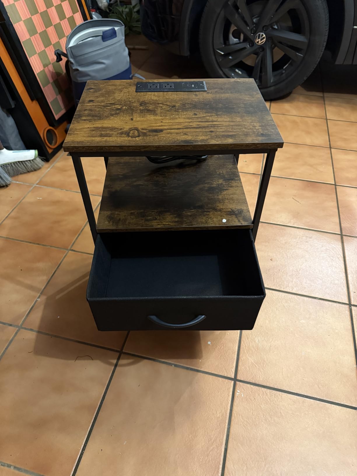 Huuger Nightstand with Charging Station, 27.6 Inch Bedside Table with Fabric Drawers, End Table with USB Ports and Outlets, Night Stand for Bedroom, Rustic Brown customer photo 2