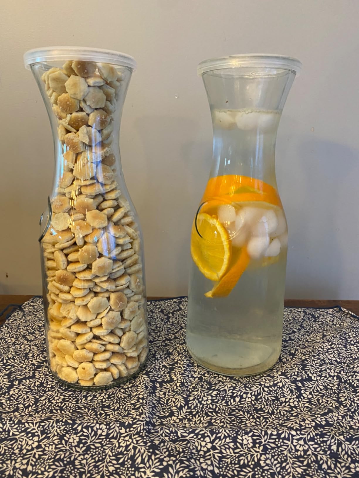 Kook Glass Carafe, Mimosa Bar Supplies, Carafe Pitchers with Lid, Glass Water Pitcher, Drink Dispensers for Parties, Tea, Wine, and Juice, Plastic Lids, Dishwasher Safe, 35 oz (set of 4) customer photo 2
