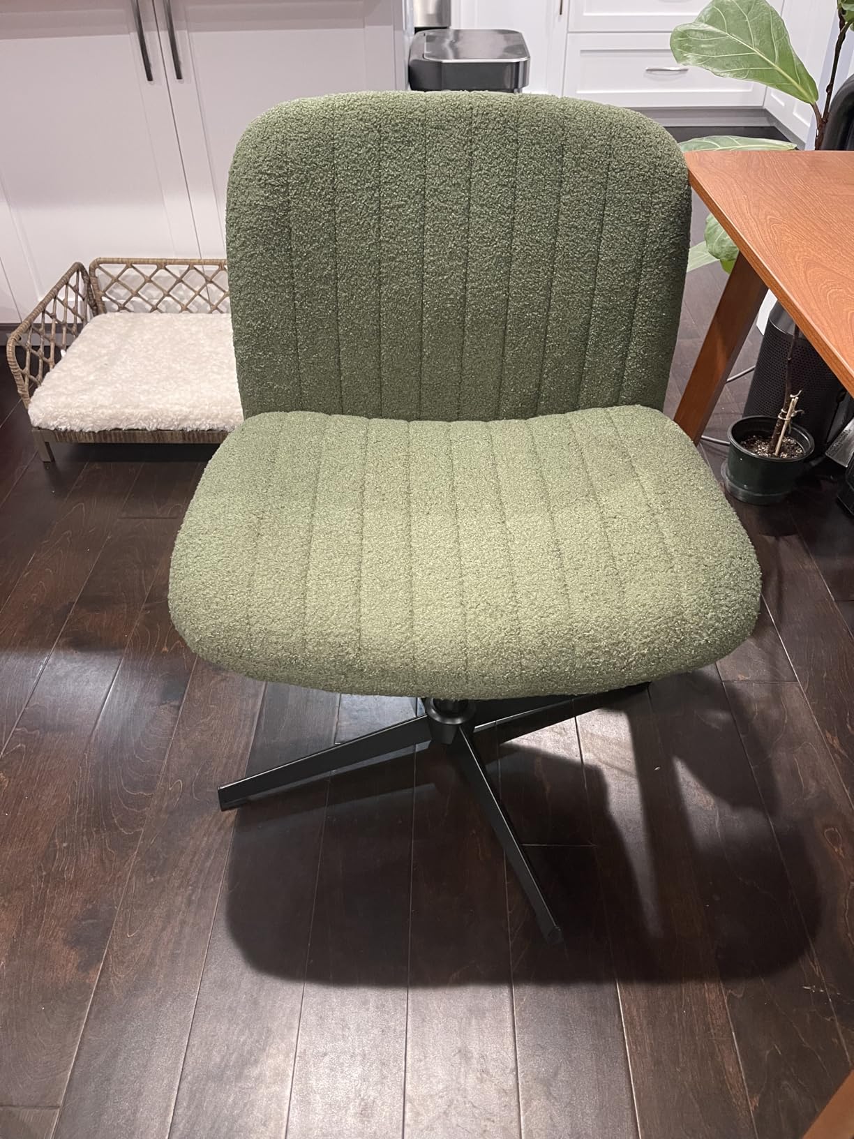 IWMH Criss Cross Chair, Cross Legged Office Chairs No Wheels - Armless Wide Seat Desk Chair Adjustable Height (Black) customer photo 2