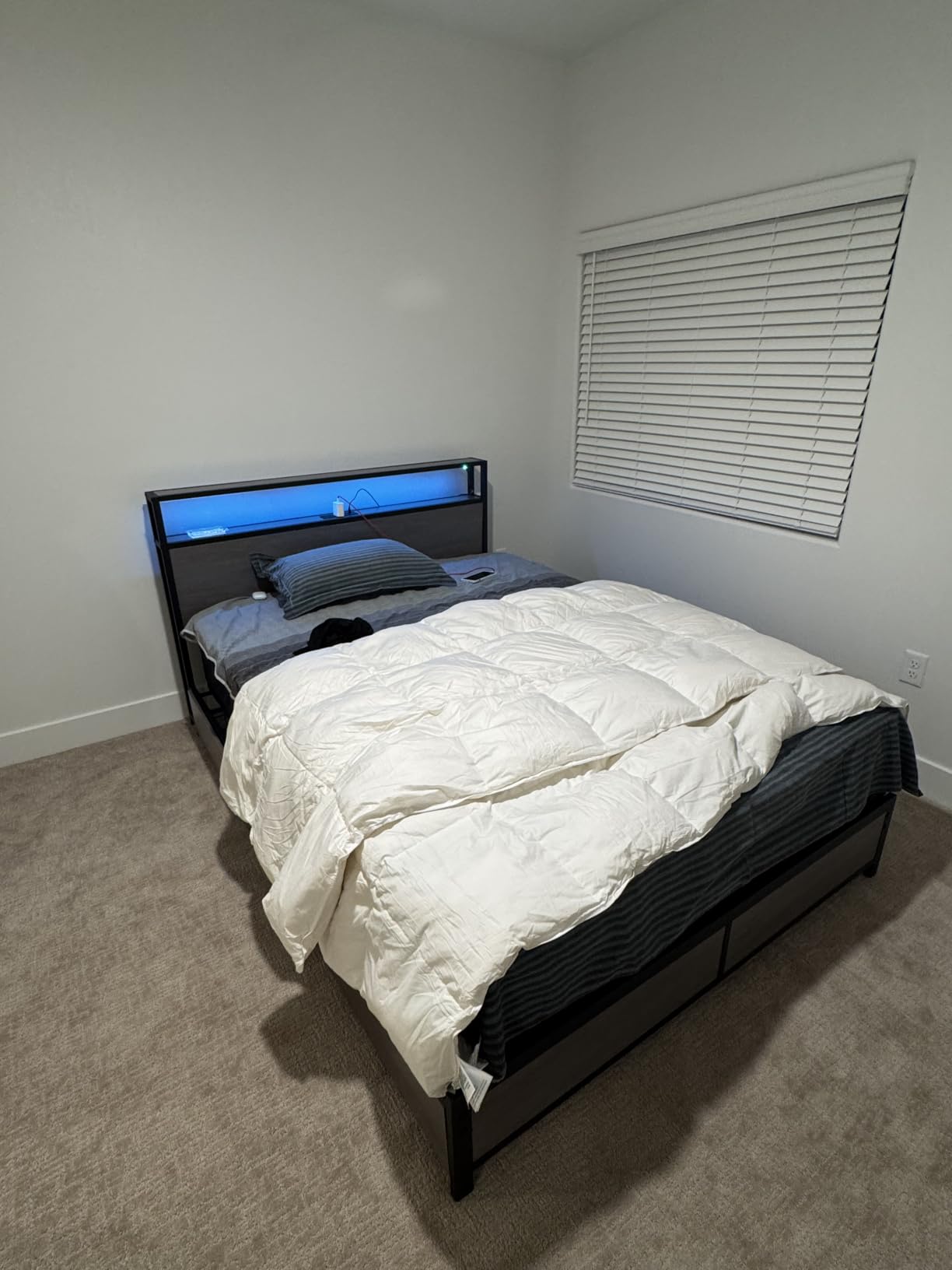 Lifezone Queen Bed Frame with 2-Tier Storage Headboard, Metal Platform Bed Frame with 4 Storage Drawers, Built in Charging Station & LED, Noise-Free/Metal Support/No Box Spring Needed, Vintage Brown customer photo 1
