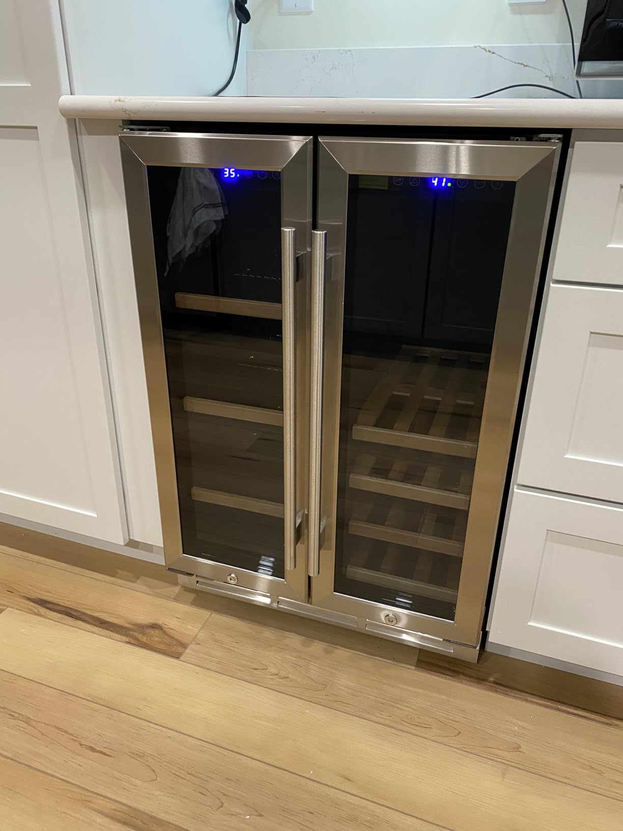 EUHOMY Wine and Beverage Refrigerator, 24 Inch Dual Zone Wine Cooler | Built-in or Freestanding, 21 Bottles & 88 Cans Glass Door, Removable Shelves, LED Light, Digital Temperature Control customer photo 1