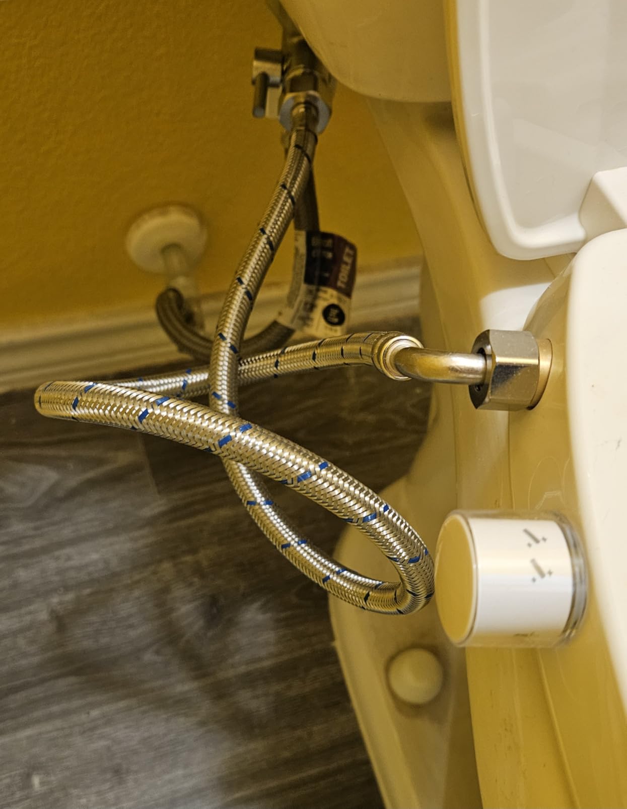 Clirass Elongated Bidet Toilet Seat with Quiet-Close, Non-Electric Bidet Mode with Dual Nozzles, Adjustable Water Pressure with Brass inlet customer photo 2