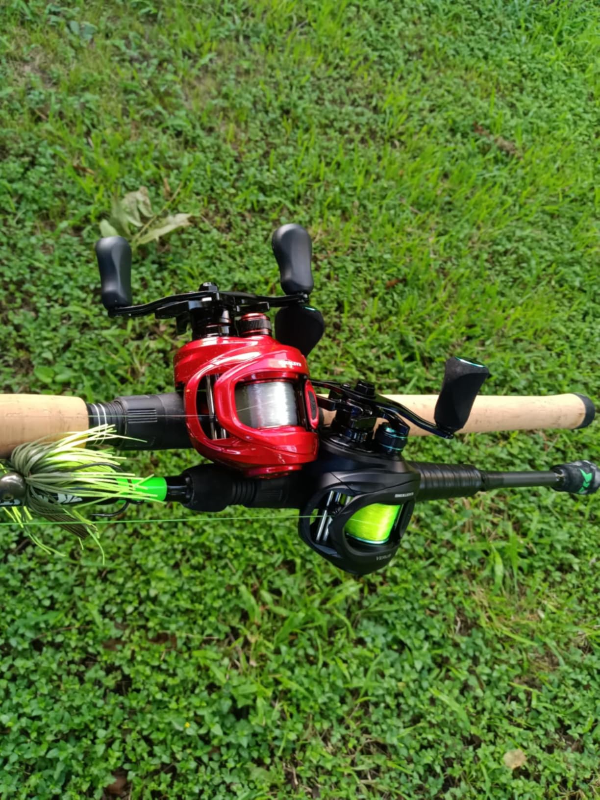 KastKing Royale Legend Glory Baitcasting Fishing Reels, 8.0:1 Gear Ratio | Max Drag: 16 lb, 7+1 BB, 6.98 oz, Graphite Frame, Halo XII Magnetic Braking System, DTCC Line Guide, Palm Perfect Design customer photo 2