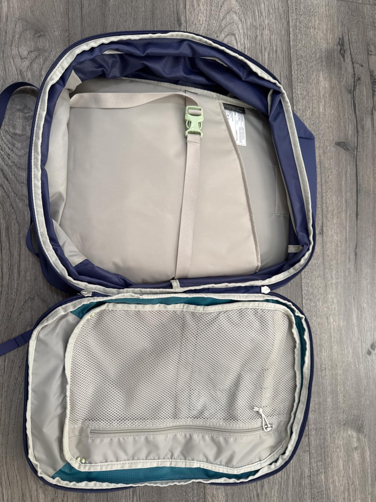 Osprey Daylite Expandable 26+6 Travel Pack, Yellow, Travel Backpack, Carry On Bag, Laptop Sleeve, Personal Item customer photo 1