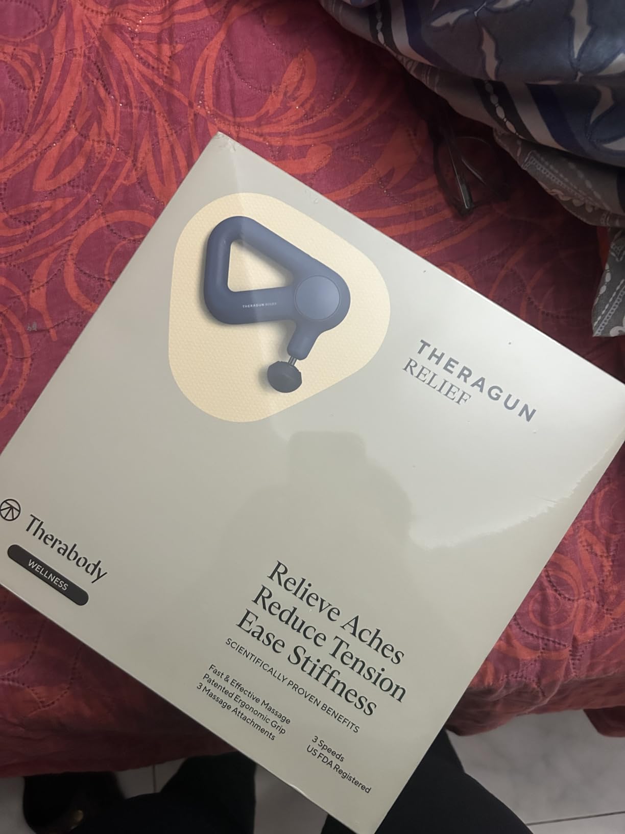 TheraGun Therabody Relief Massage Gun | for Daily Comfort | 3-Speed | Navy | Quiet Handheld Percussion Muscle Massager for Back, Leg & Shoulder Pain Relief. Lightweight, Easy to Use, Ergonomic Grip customer photo 1