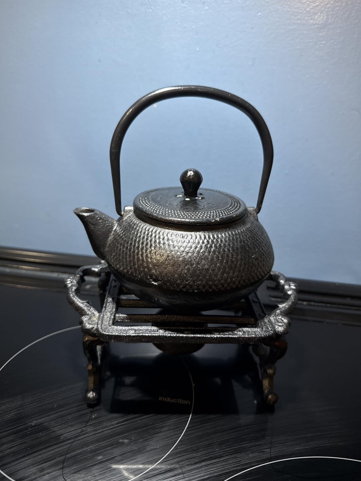 Sumnacon Tea Warmer Cast Iron Tea Pot Warmer with Tealight Candle Holder Sturdy Functional Teapot Warmer Stand for Office Party or Desk Retro Tea Pot Heater for Heating Milk, Tea, Coffee, Food customer photo 2