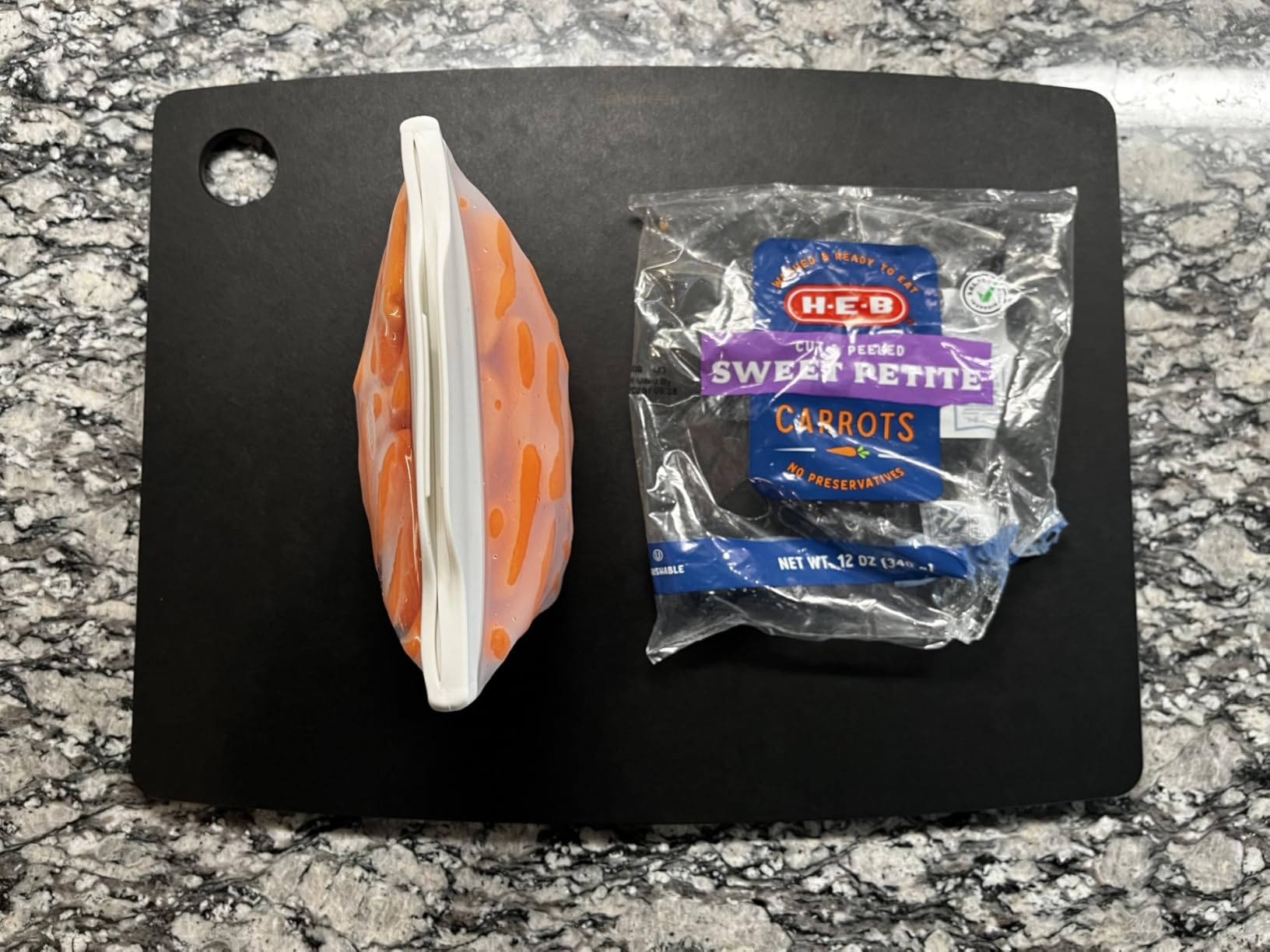OXO Good Grips Silicone Reusable Bag - Gallon Bag (128 oz), Lagoon | Food-Grade Silicone, Leakproof Seal, Ideal for Marinating, Bulk Storage, Leftovers, Freezer and Microwave Safe customer photo 2