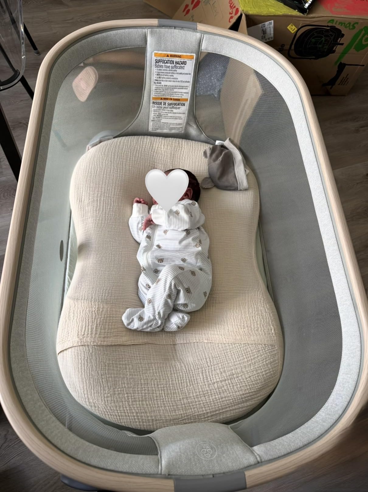 Maxi-Cosi Iora Baby Bassinets Bedside Sleeper, Portable Bassinet, Infant Bedside Sleeper Crib, Height Adjustable, Breathable Mesh, Large Storage Basket, Classic Oat customer photo 1