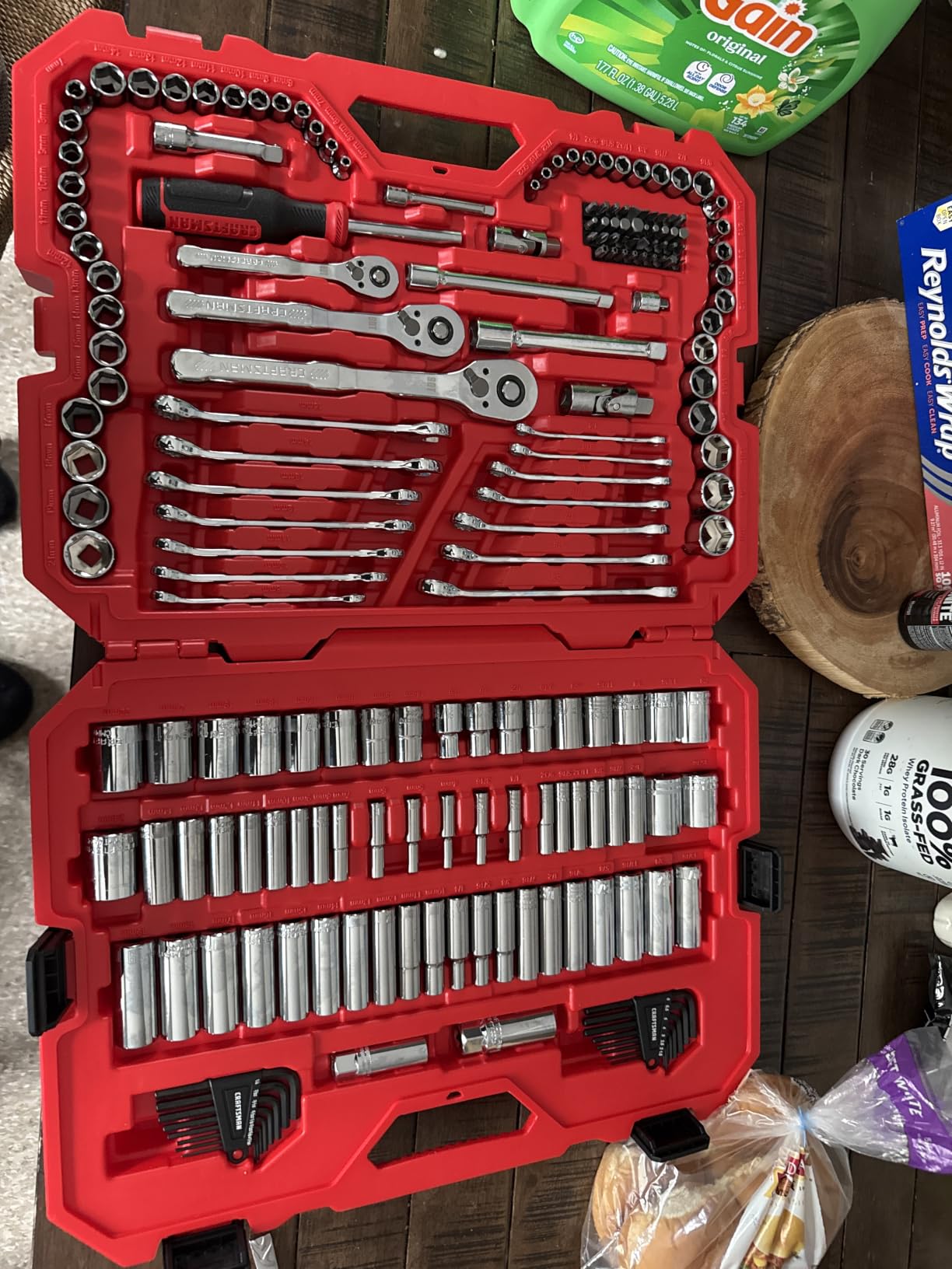 CRAFTSMAN 189 Piece Mechanics Tool Set, 1/4, 3/8 and 1/2 Inch Drive Socket Wrench Set with Thinner Ratchet, Steel 6 and 12-Point Sockets, Wrenches, Hex Keys and Specialty Bits, 90-Tooth (CMMT12134) customer photo 2