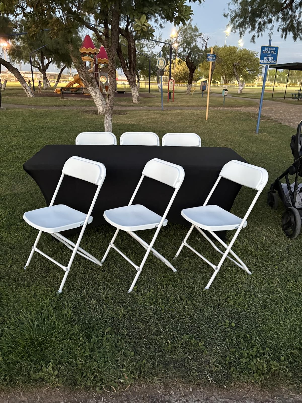 10 Pack White Folding Chairs, Portable Party Chairs, Plastic Folding Chair, Stackable Commercial Seats with Steel Frame for Office Wedding Party Patio Dinning Events, 350lbs Capacity customer photo 2