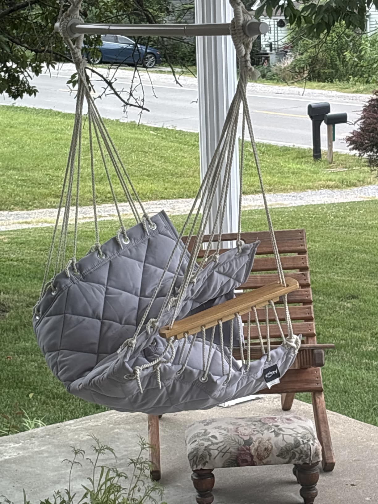 Hammock Chair Hanging Swing with Wooden Armrest; Steel Spreader Bar, Pillows, Hardware kit Included; Cotton Woven Fabric; Up to 350 Lbs, for Indoor or Outdoor customer photo 2