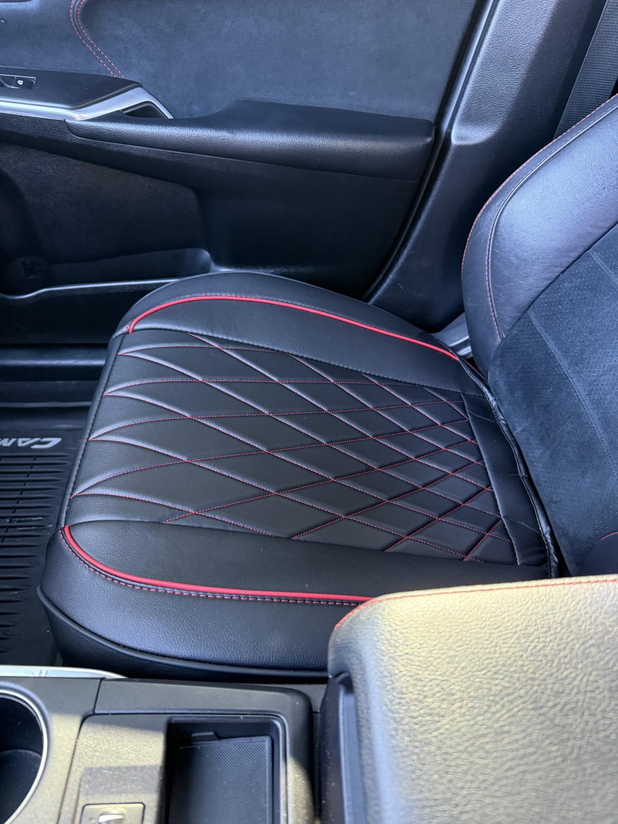 CAR PASS 2 Pack Leather Front Car Seat Covers, Bottom Seat Covers Full Wrapped with Storage Pocket, Anti-Slip Leather Seat Protectors, Waterproof Seat Cushion Pad Universal Fit Sedan SUV Truck, Black customer photo 2