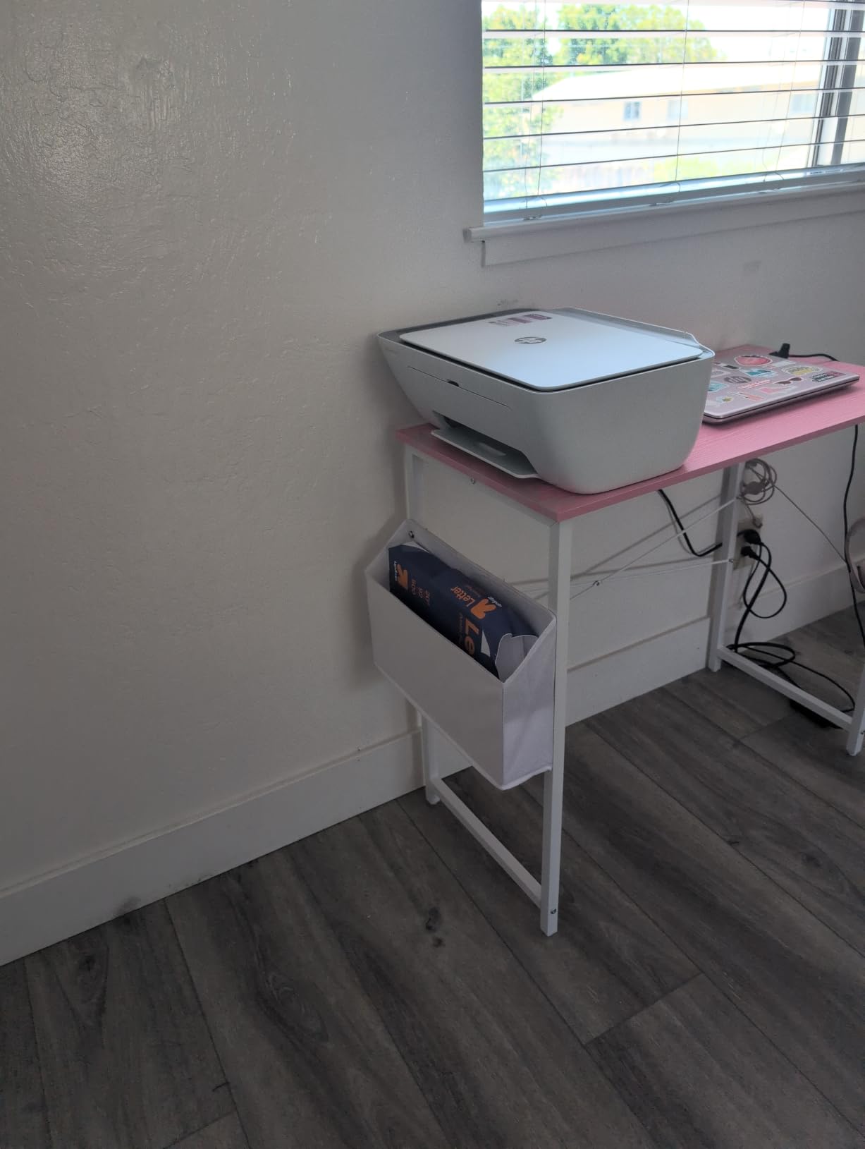 Pamray 32 Inch Computer Desk for Small Spaces with Storage Bag, Home Office Work Desk with Headphone Hook, Small Office Desk Study Writing Table customer photo 1