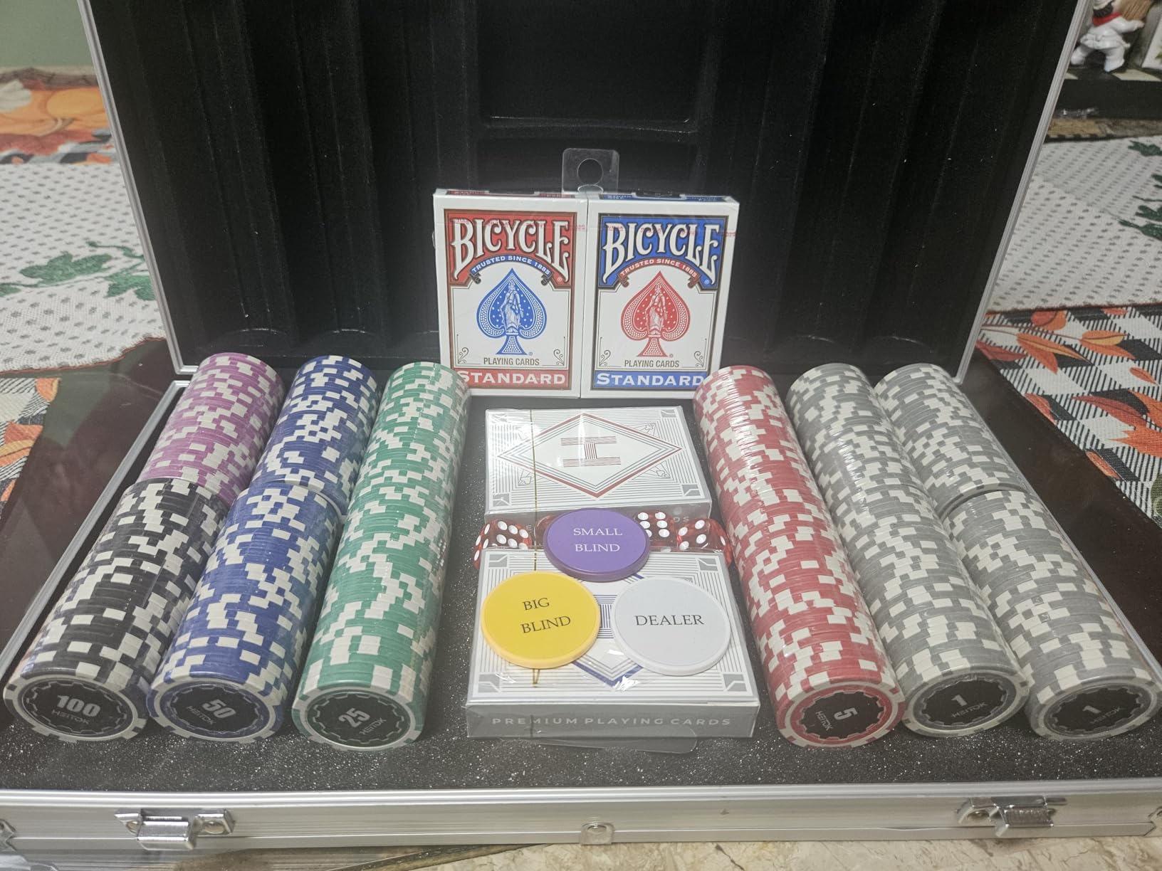 HEITOK 500-Piece Poker Chip Set for Texas Hold'em Card Game | 11.5g weighted feel for Texas Holden and Blackjack tables, built for quick rounds, longer sessions and at-home hosting customer photo 2
