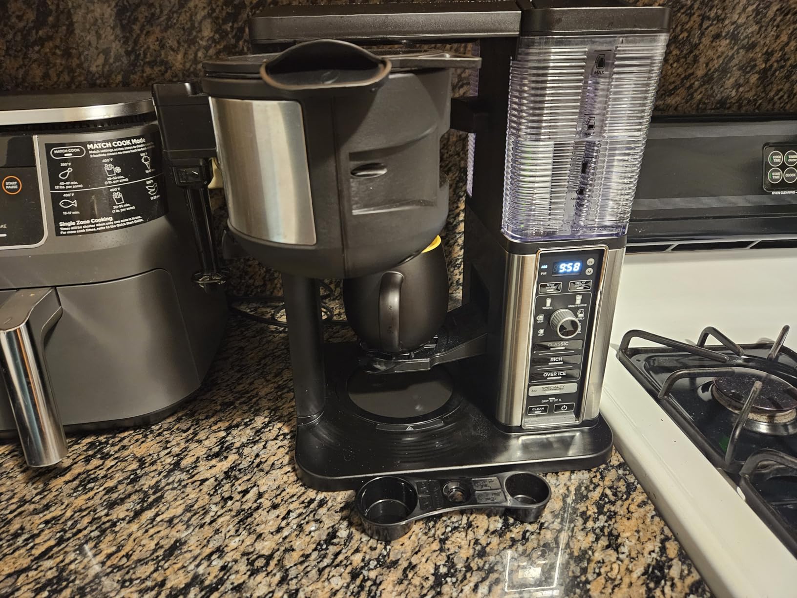 Ninja Hot & Iced XL Coffee Maker with Rapid Cold Brew, Black, CM371 | 4 Brew Styles, 8 Sizes Small Cup to Travel Mug, Single-Serve Coffee Brewer, 12-Cup Carafe, Removable Reservoir customer photo 2